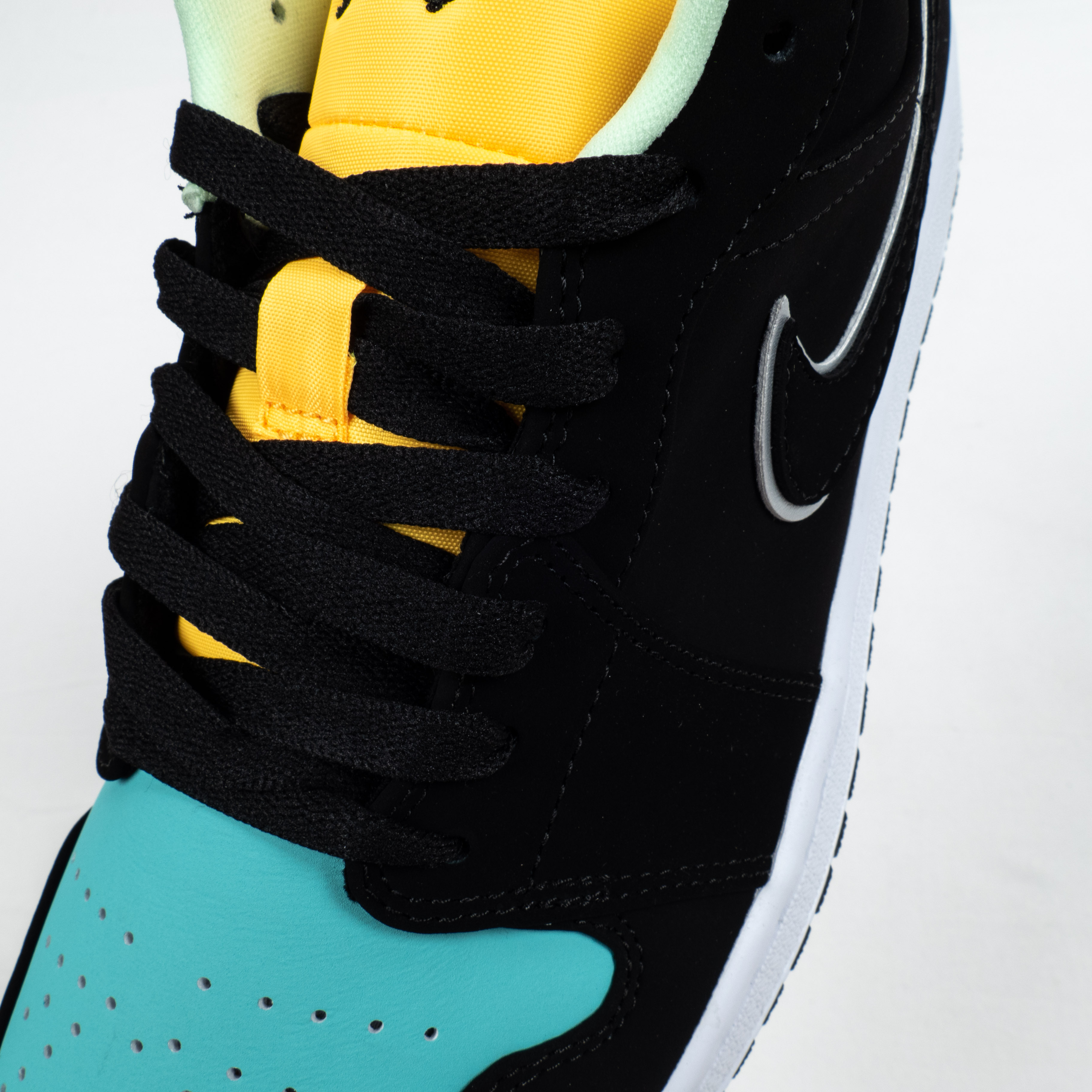 1's Low Black Aurora Green Laser Orange