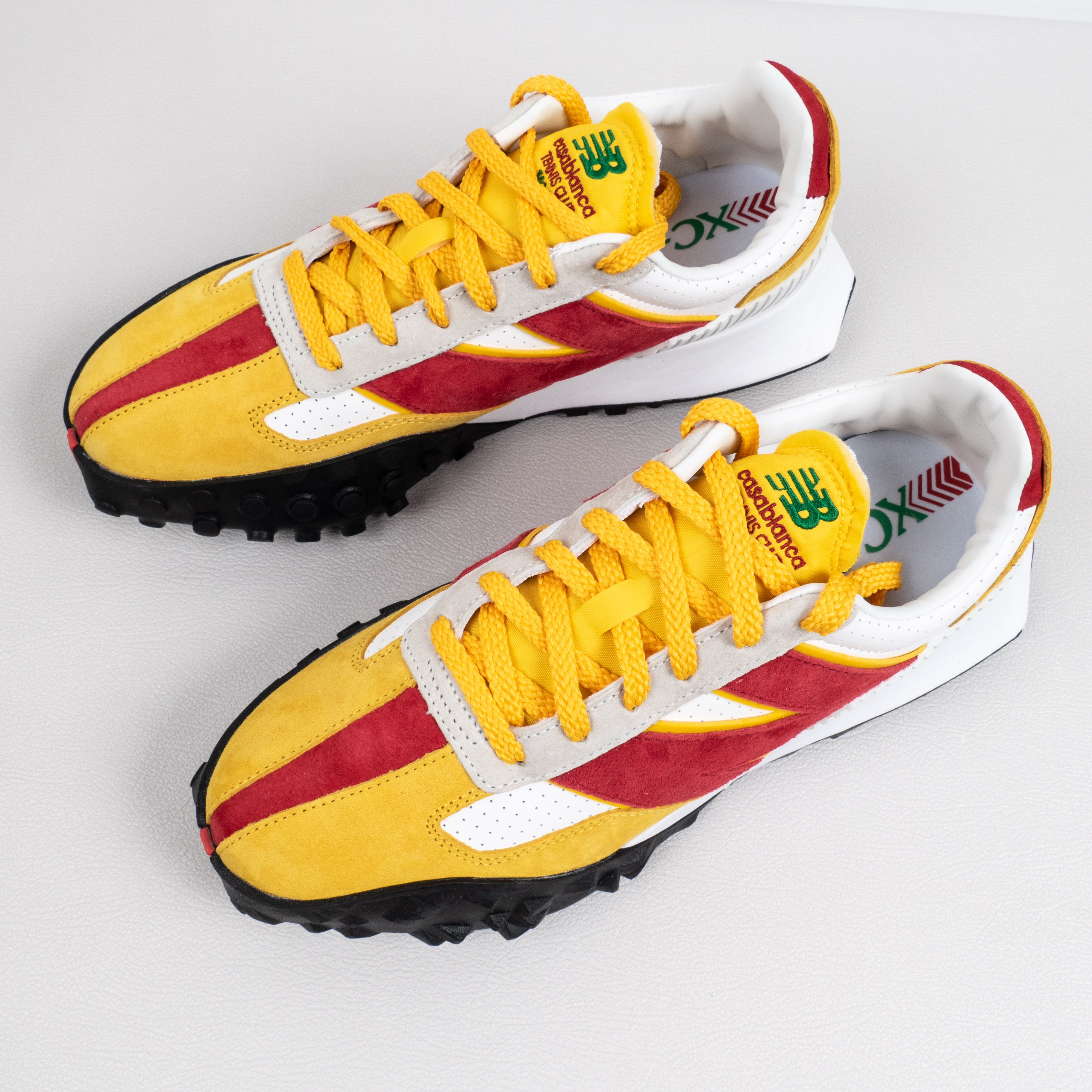 【Free Shipping】复古拼接鸳鸯机能跑步鞋UXC72CBB