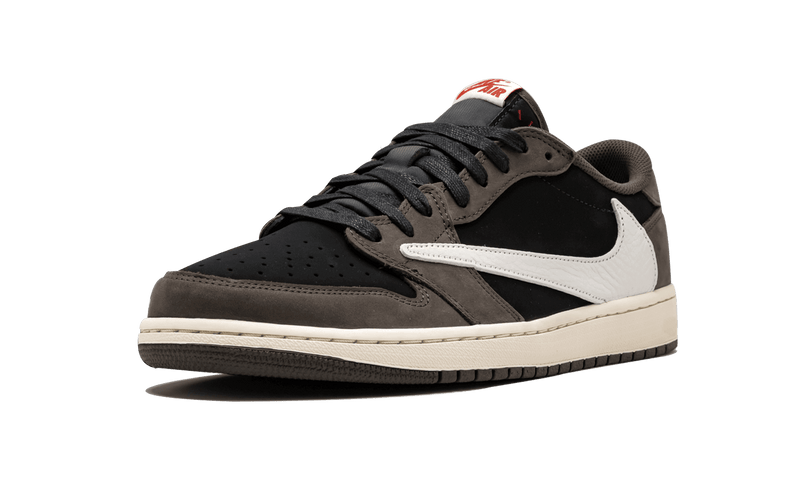 1's Travis Scott Low CQ4277-001