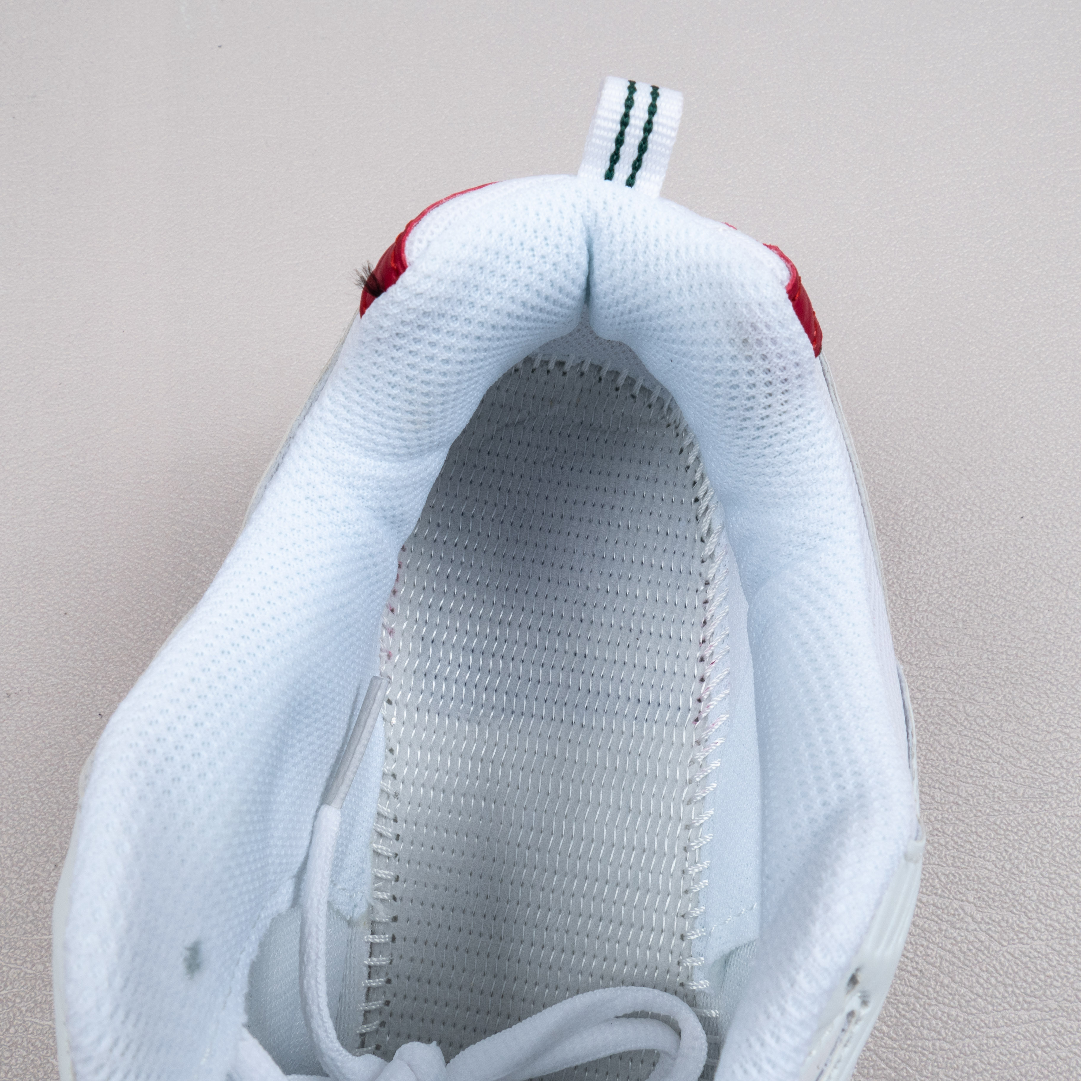 【Free Shipping】 NB530系列复古跑步鞋老爹鞋 MR530SK