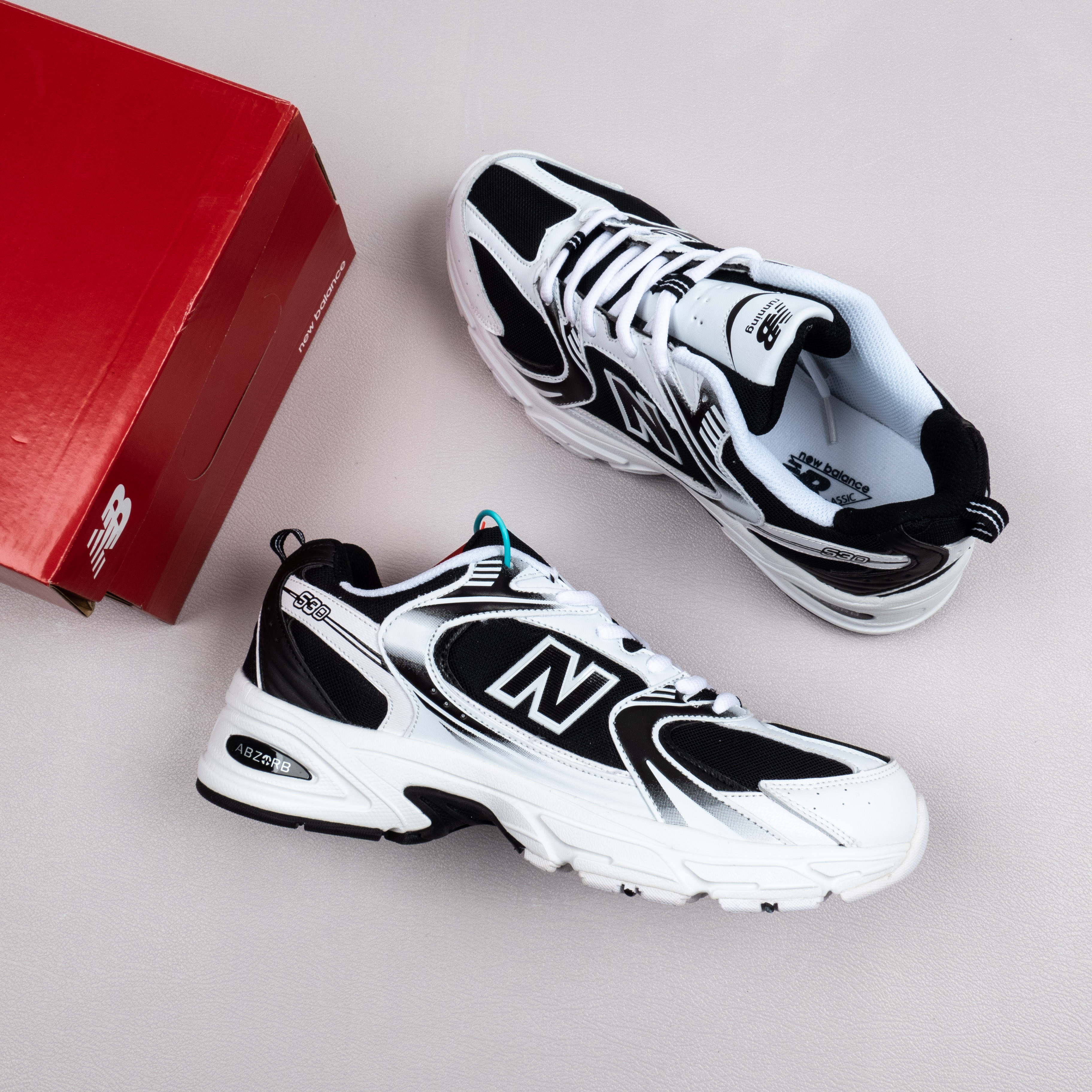 【Free Shipping】NB530系列复古跑步鞋老爹鞋 MR530SJ