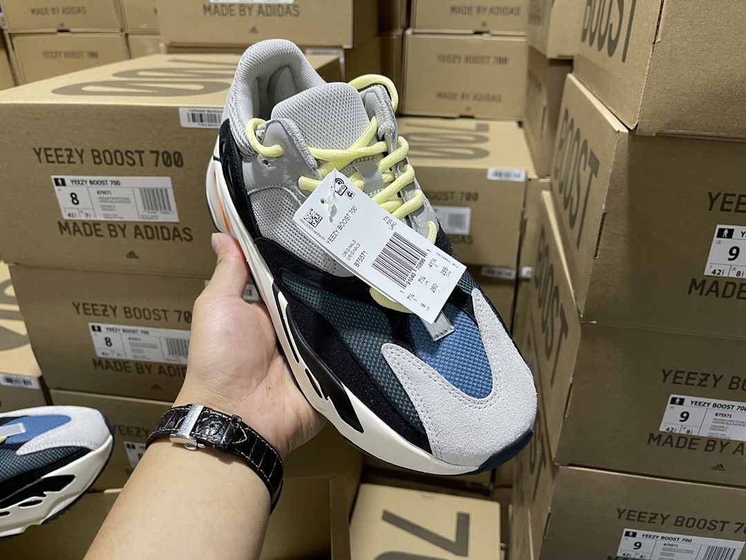 700 Wave Runner Solid Grey