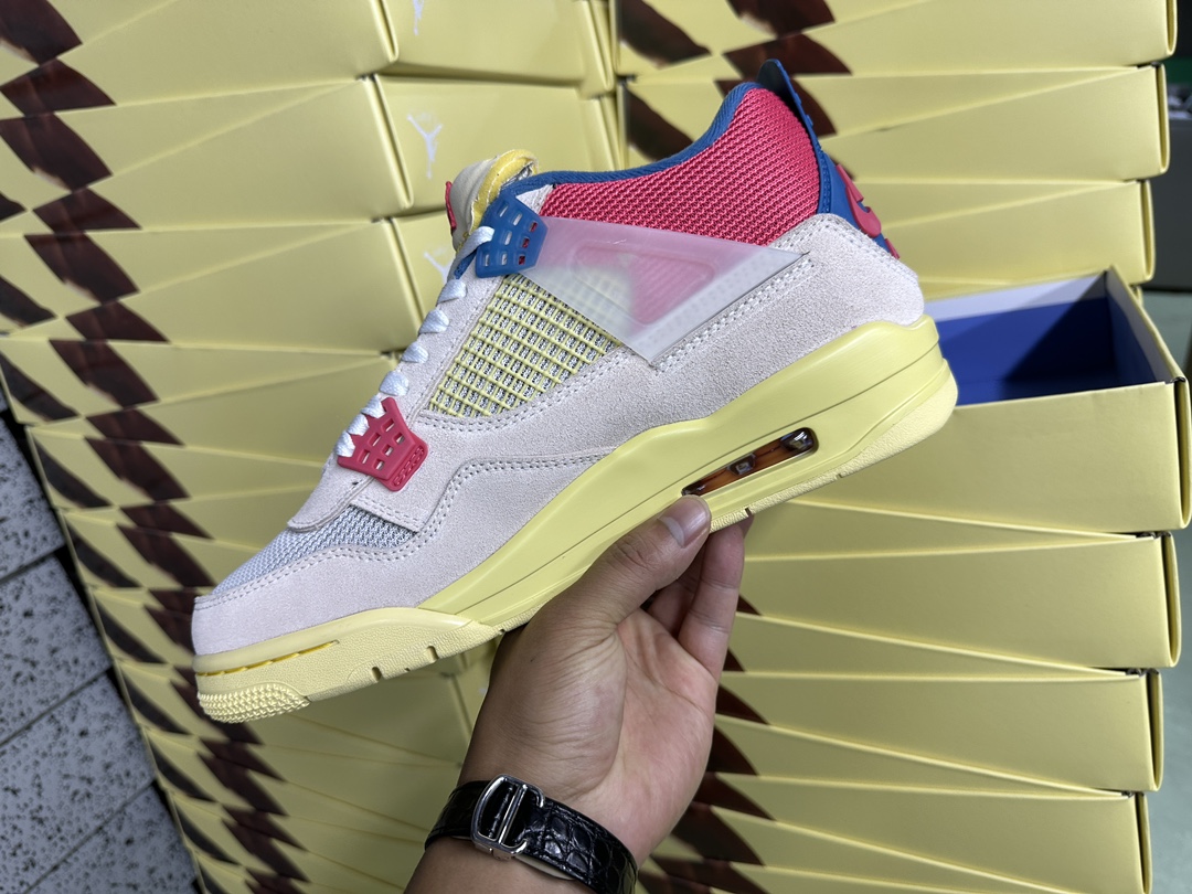 4's Retro Union Guava Ice