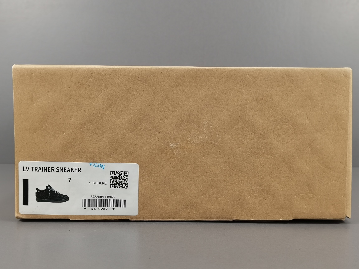 By Virgil Abloh Black