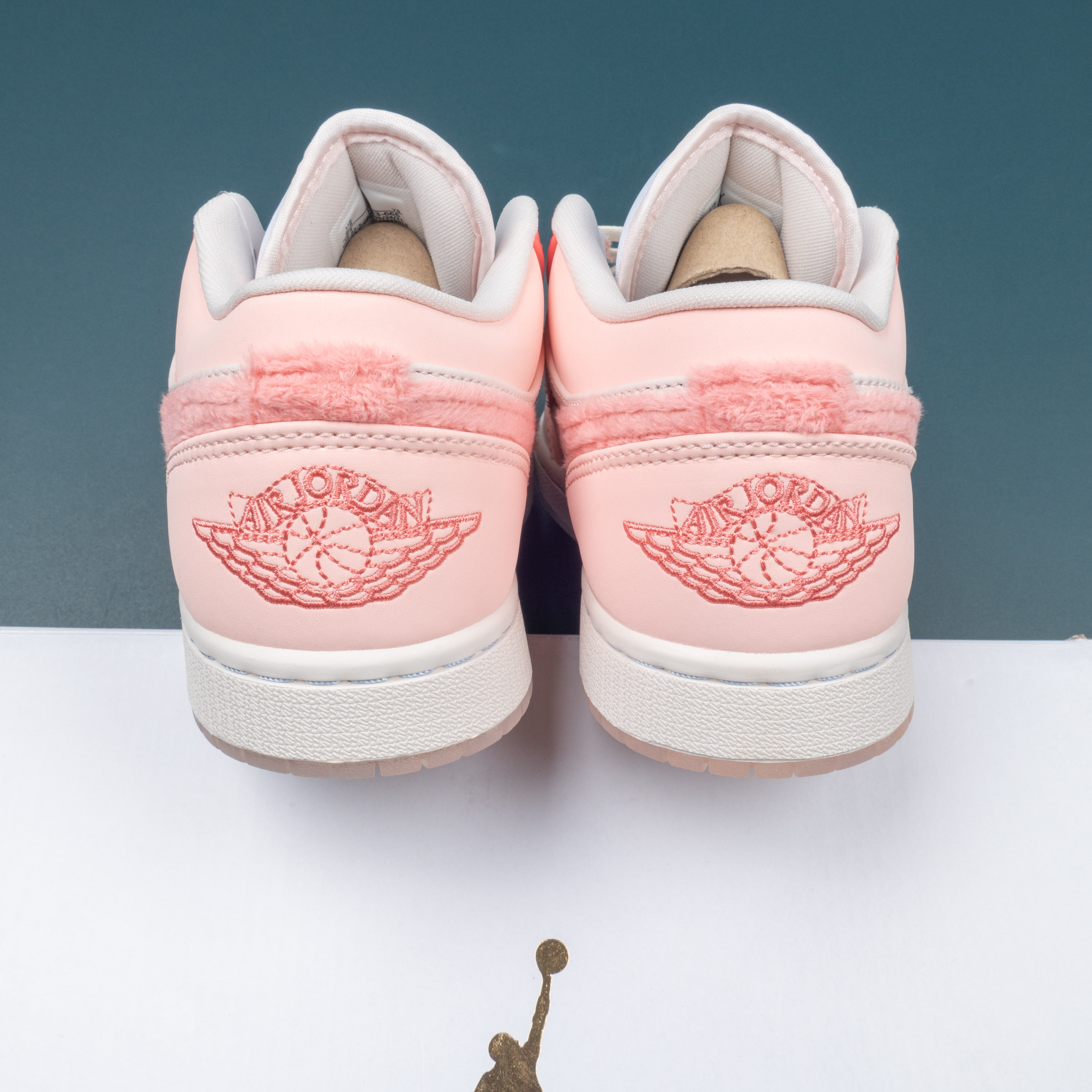 1s Low SE Mighty Swooshers Pink (W)