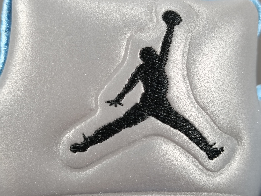 5s Retro UNC University Blue