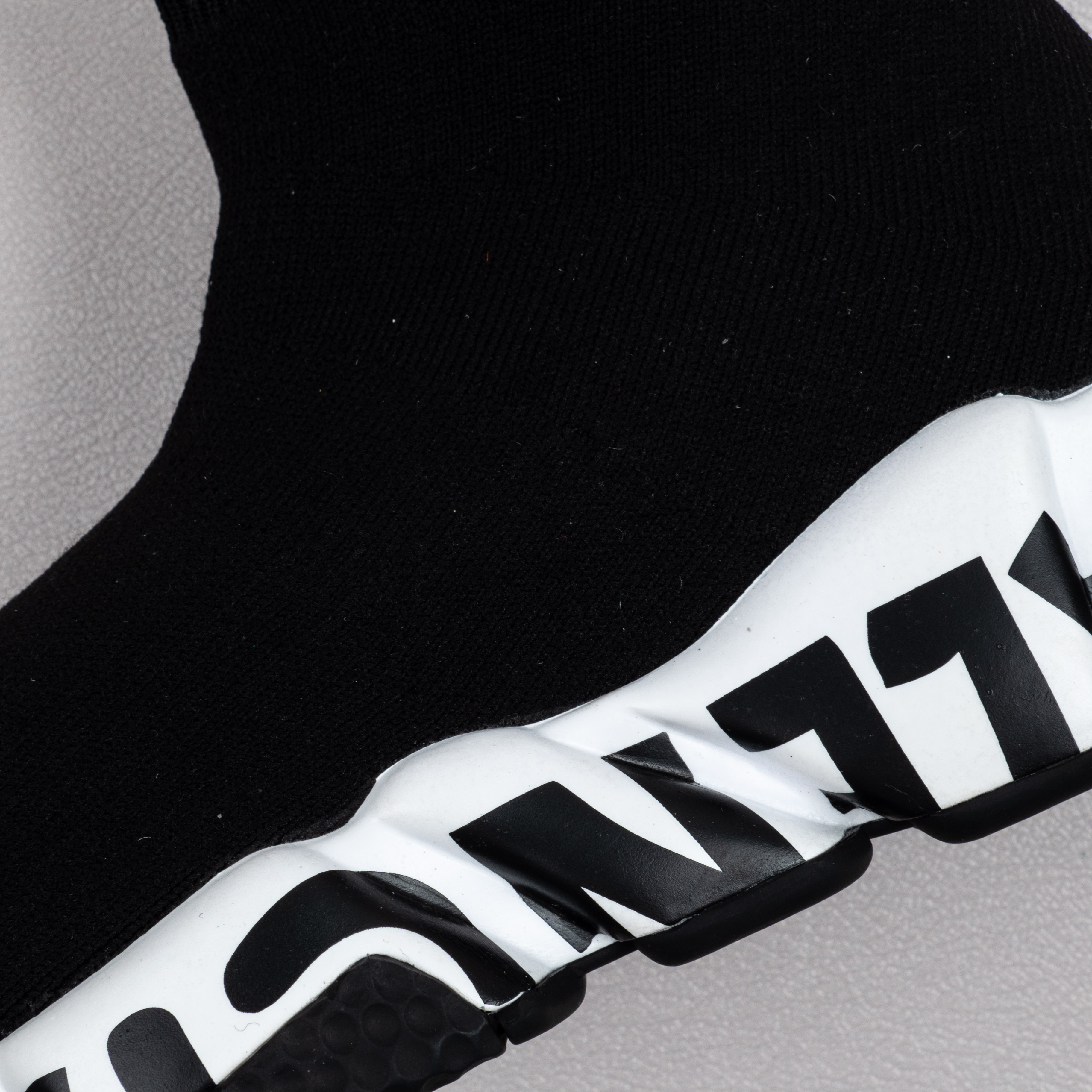 【Free Shipping】男女鞋 巴黎袜子鞋SPEED LOGO印花袜式针织运动鞋