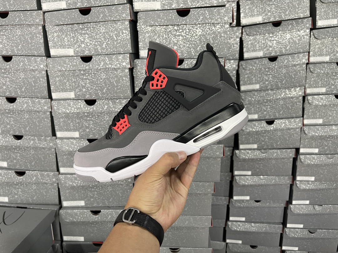 4 Retro Infrared