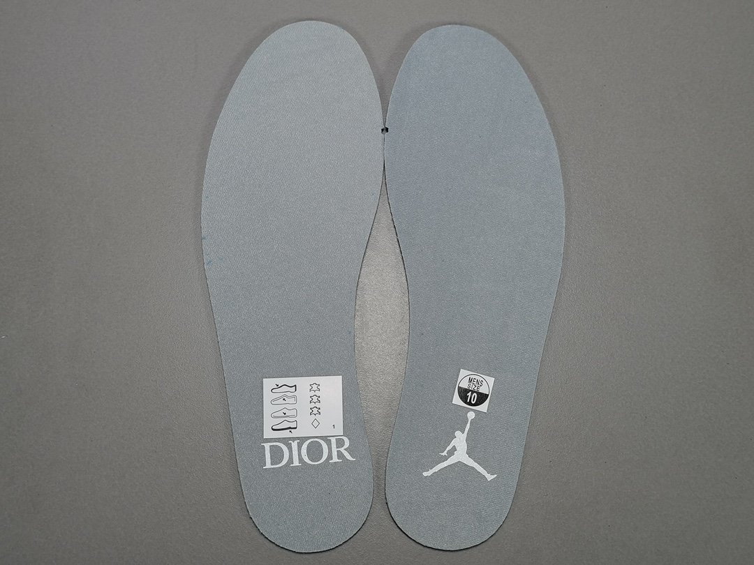 1's Retro High Dior CN8607 002