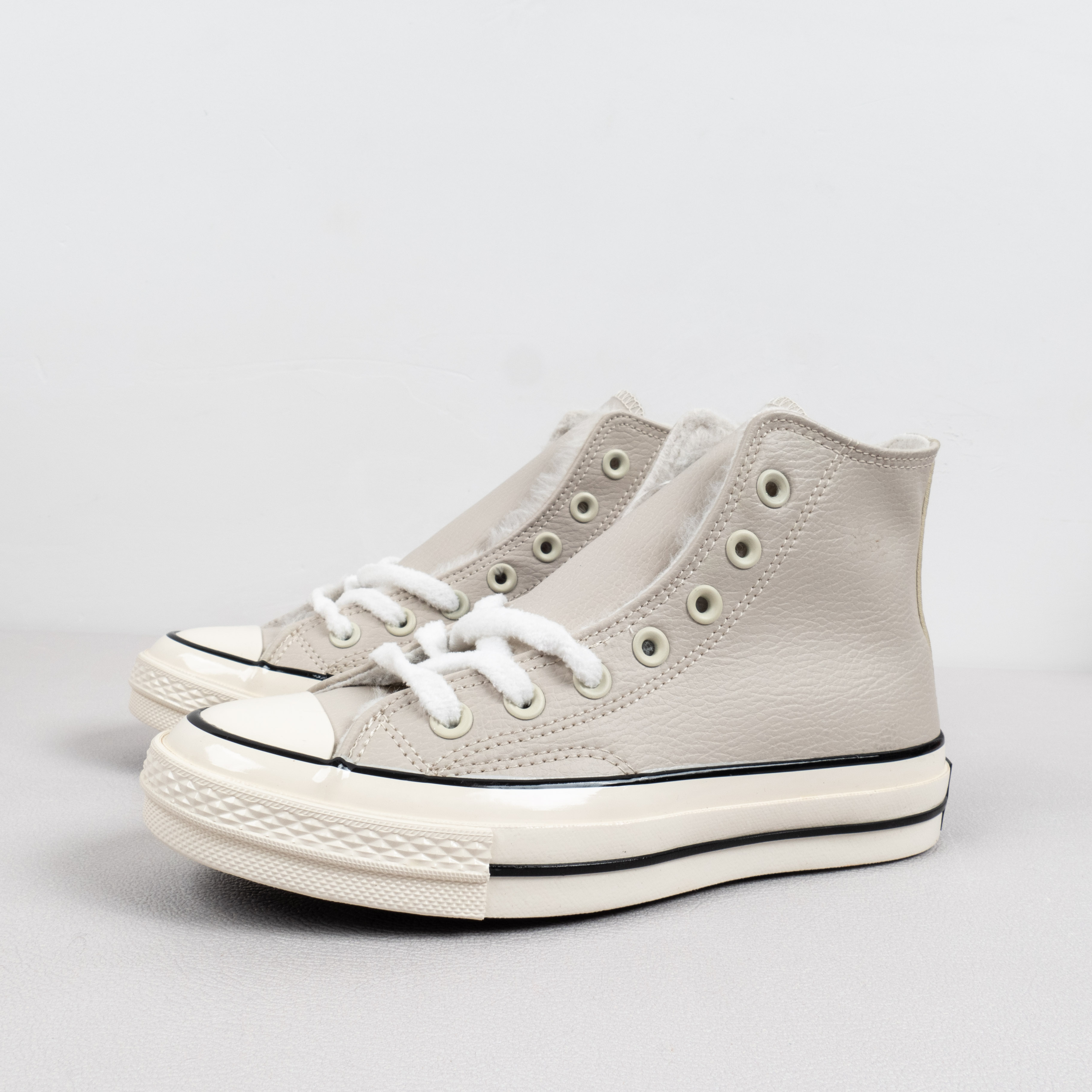 Converse Chuck 70s  Men's and women's  Leather and fleece canvas sneakers