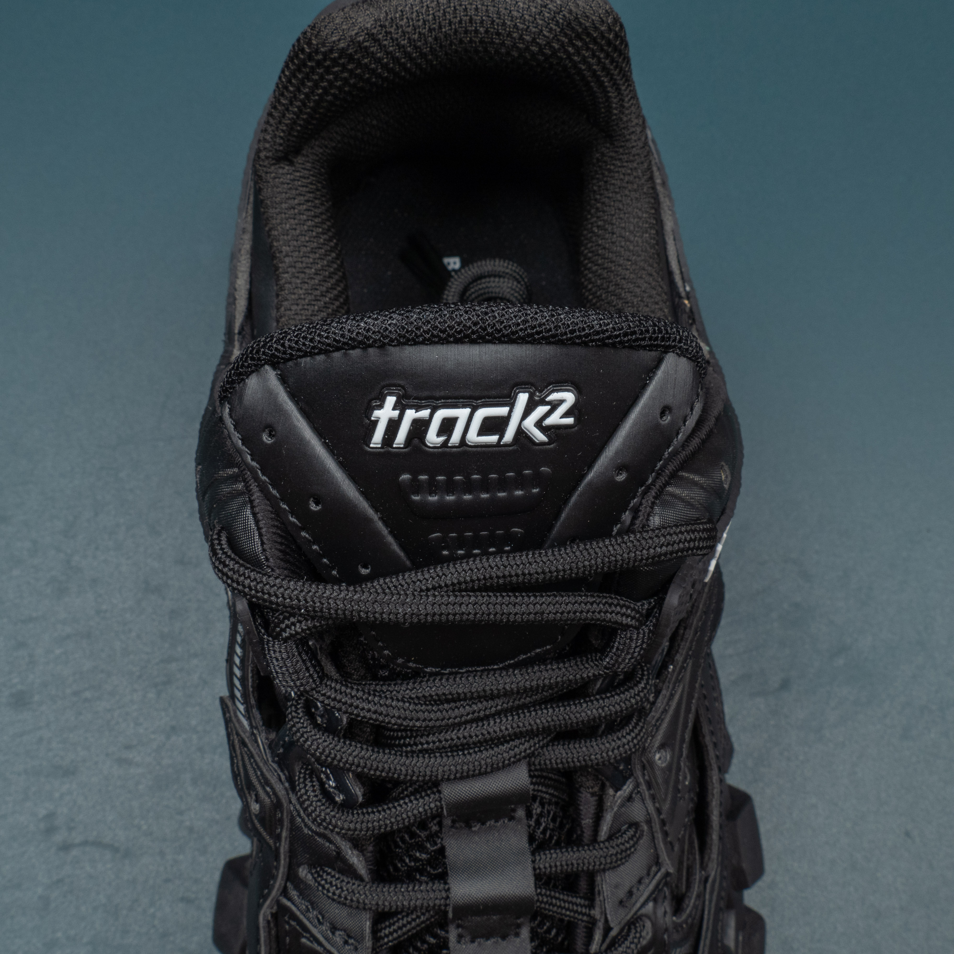 Track.2.0Black