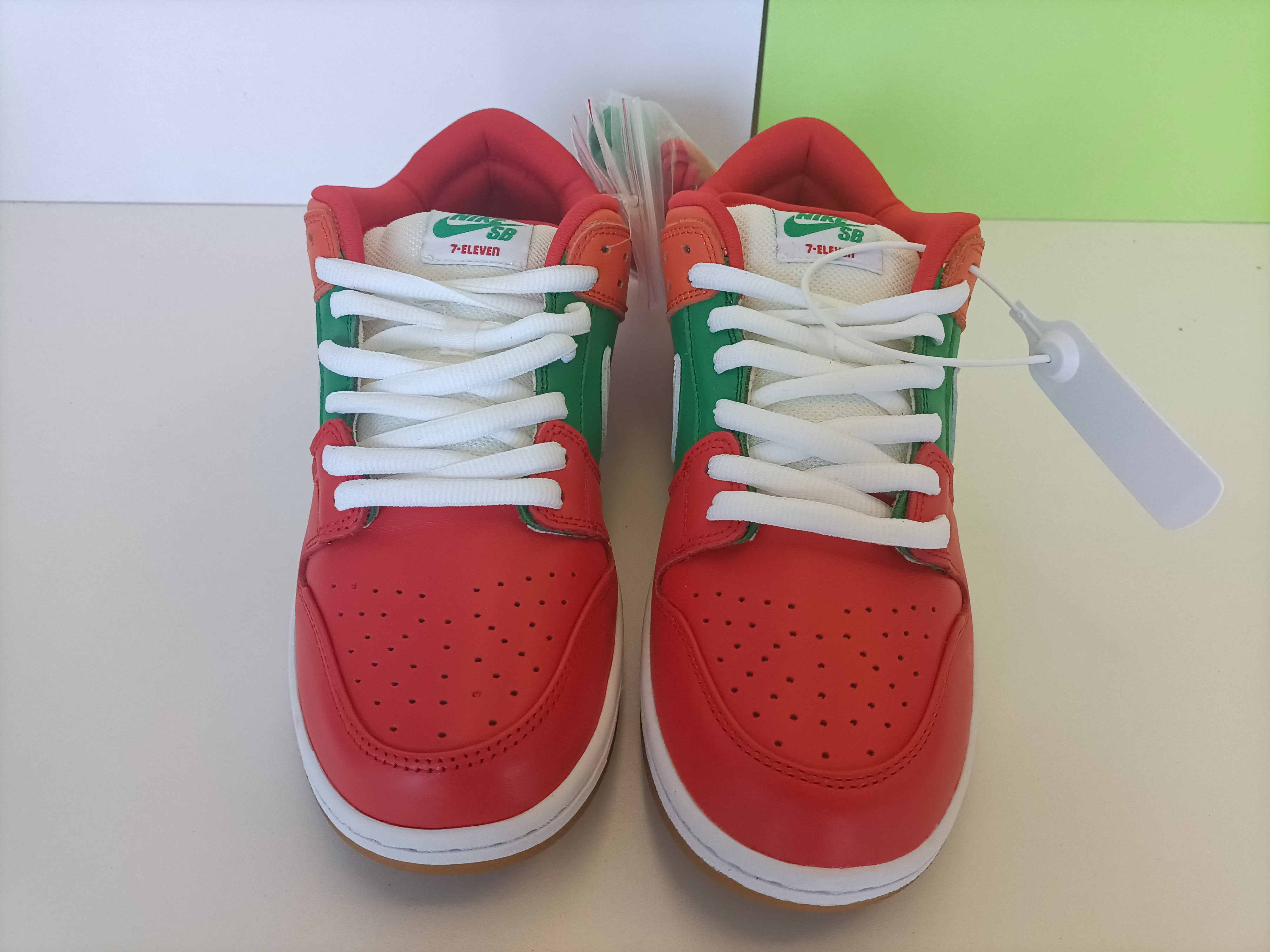 SB Dunk Low 7 Eleven