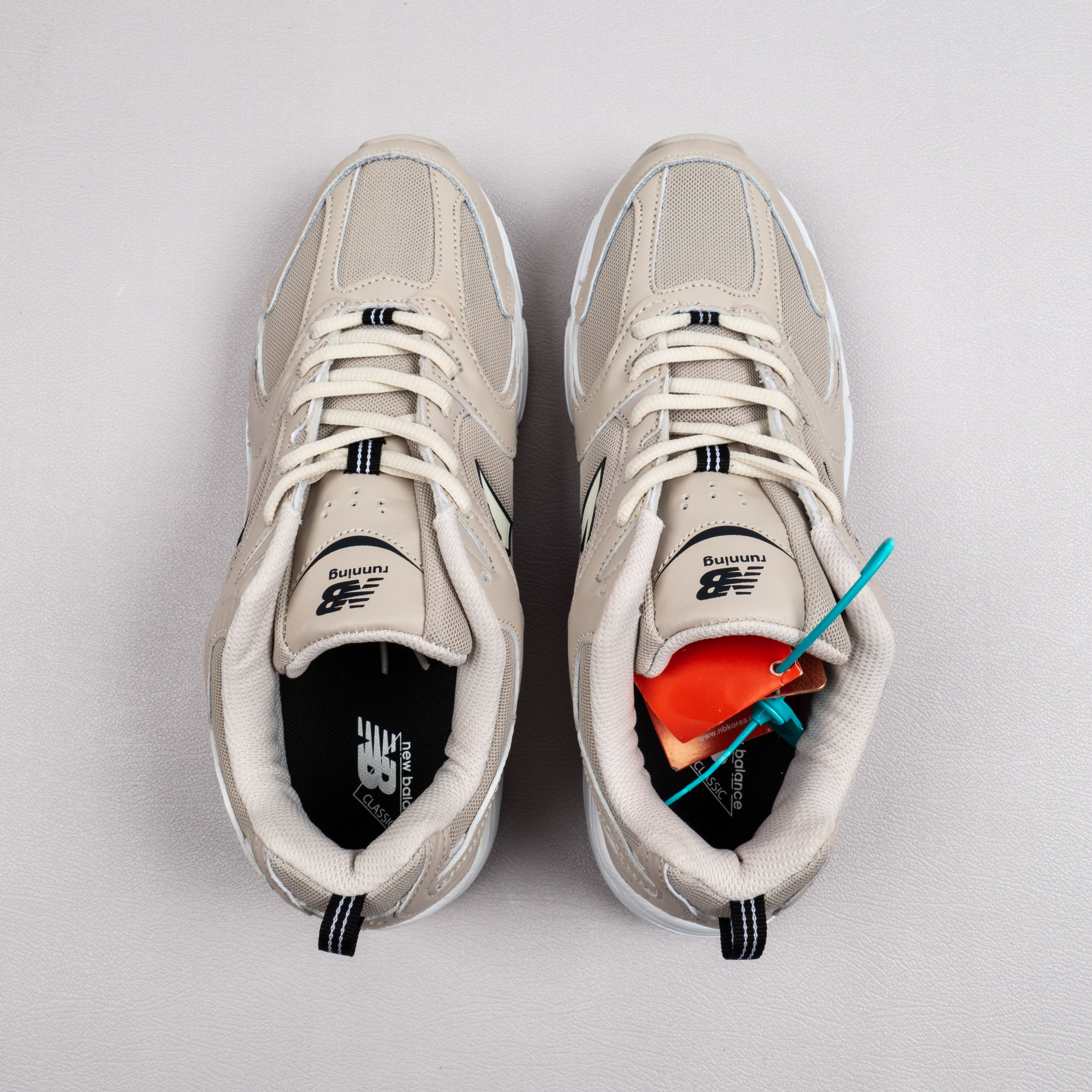 【Free Shipping】NB530系列复古跑步鞋老爹鞋 MR530SH