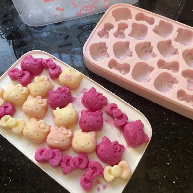 Cartoon Pink 3D Pink Silicone Press Ice Tray Mold Cute Home Refrigerator Ice Storage Box Party Birthday Gifts