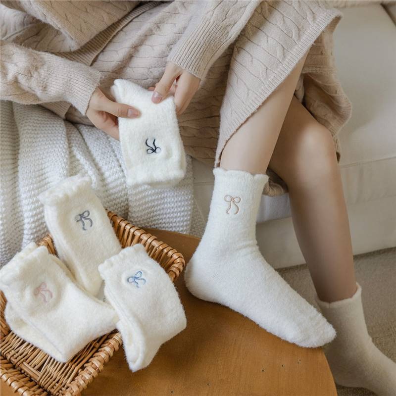 5pairs Cozy Hairy Mink Velvet Socks Bow Autumn Winter Hosiery Thickened Plush Socks Warm Sleep Home Fluffy Socks for Women Girls CTWZ511020