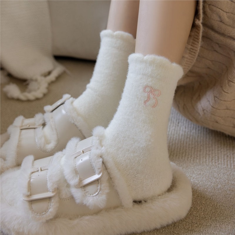 5pairs Cozy Hairy Mink Velvet Socks Bow Autumn Winter Hosiery Thickened Plush Socks Warm Sleep Home Fluffy Socks for Women Girls CTWZ511020