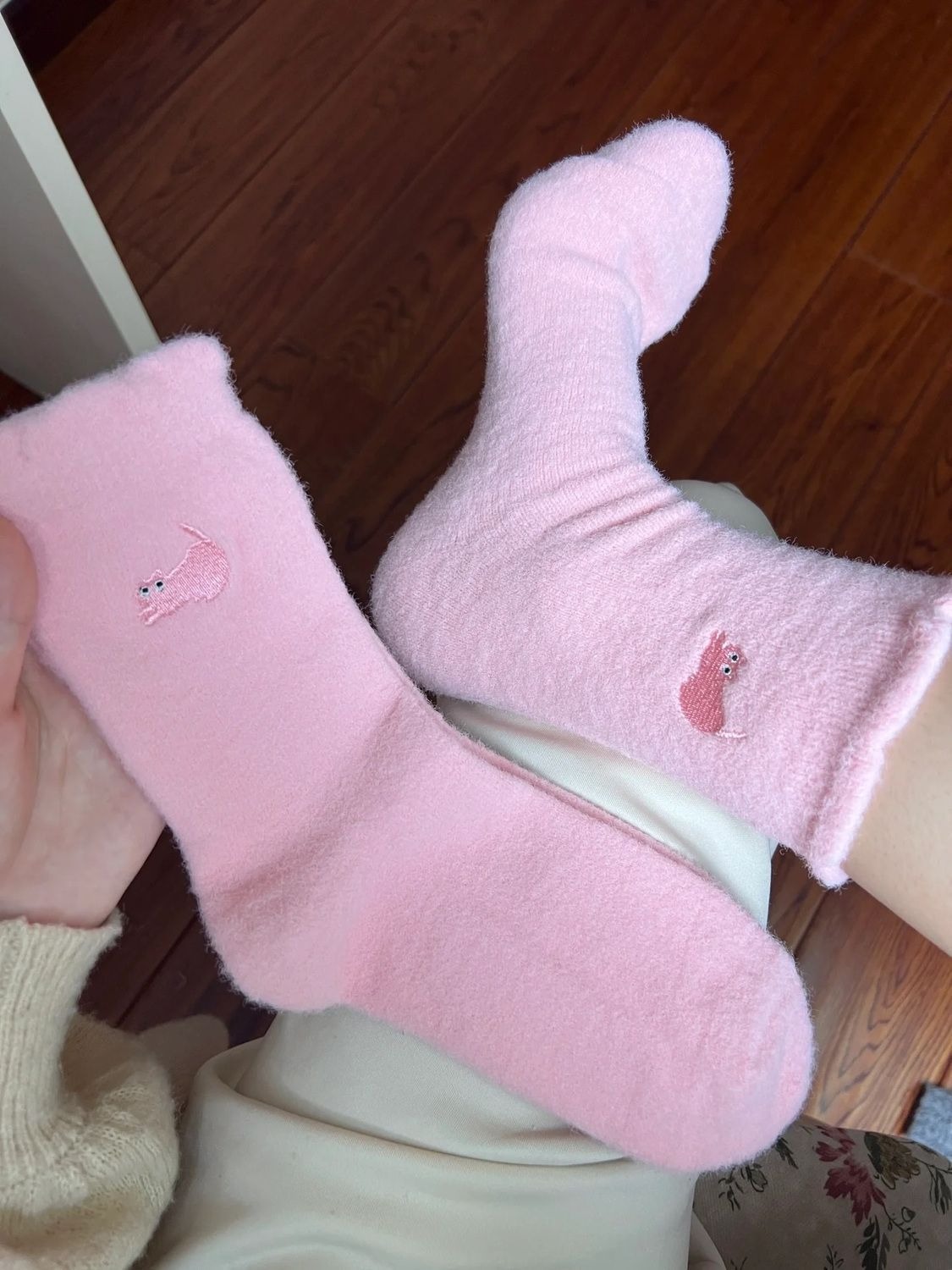 1 pairs Autumn Winter Home Fluffy Socks Thickened Plush Warm Cute Cat Cozy Hairy Mink Velvet Floor Socks Soft Sleeping Socks
