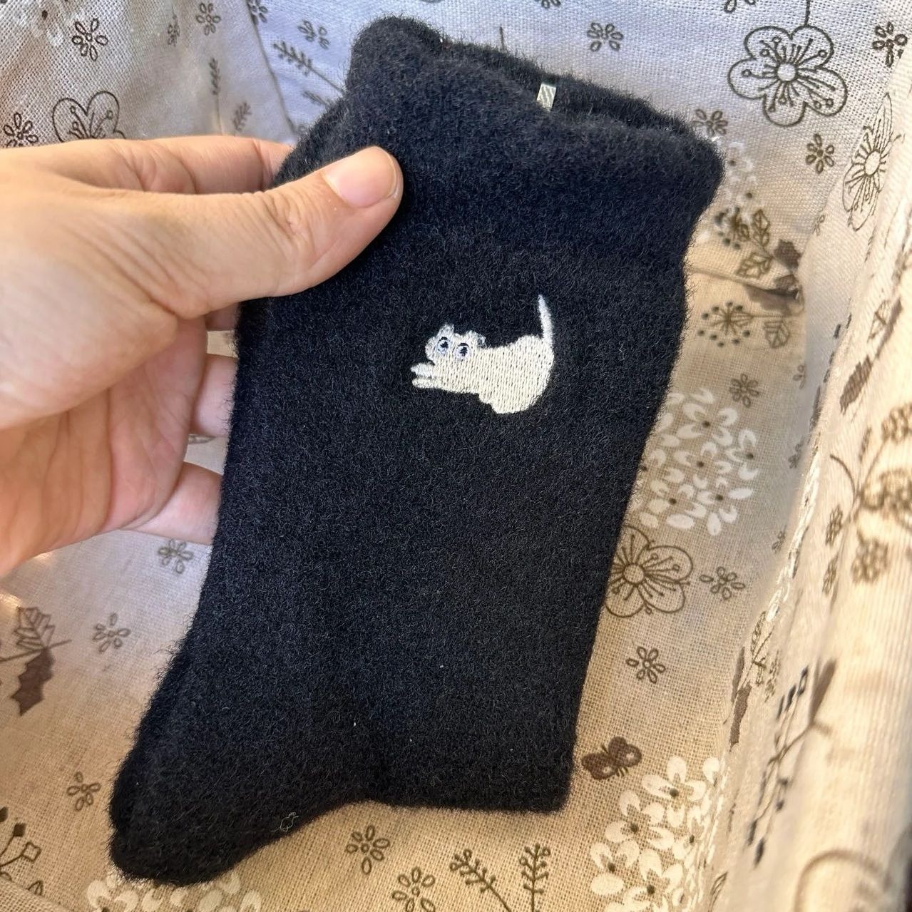 1 pairs Autumn Winter Home Fluffy Socks Thickened Plush Warm Cute Cat Cozy Hairy Mink Velvet Floor Socks Soft Sleeping Socks