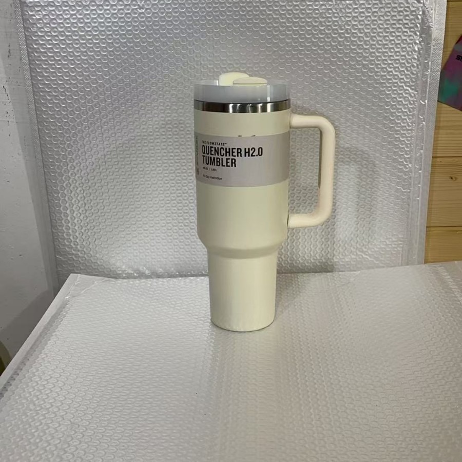 2025New Arrivals Thermal Coffee Cup with Straw Stainless Steel Vacuum Insulated Tumbler 40oz Thermal Iced Travel Cup for Outdoor