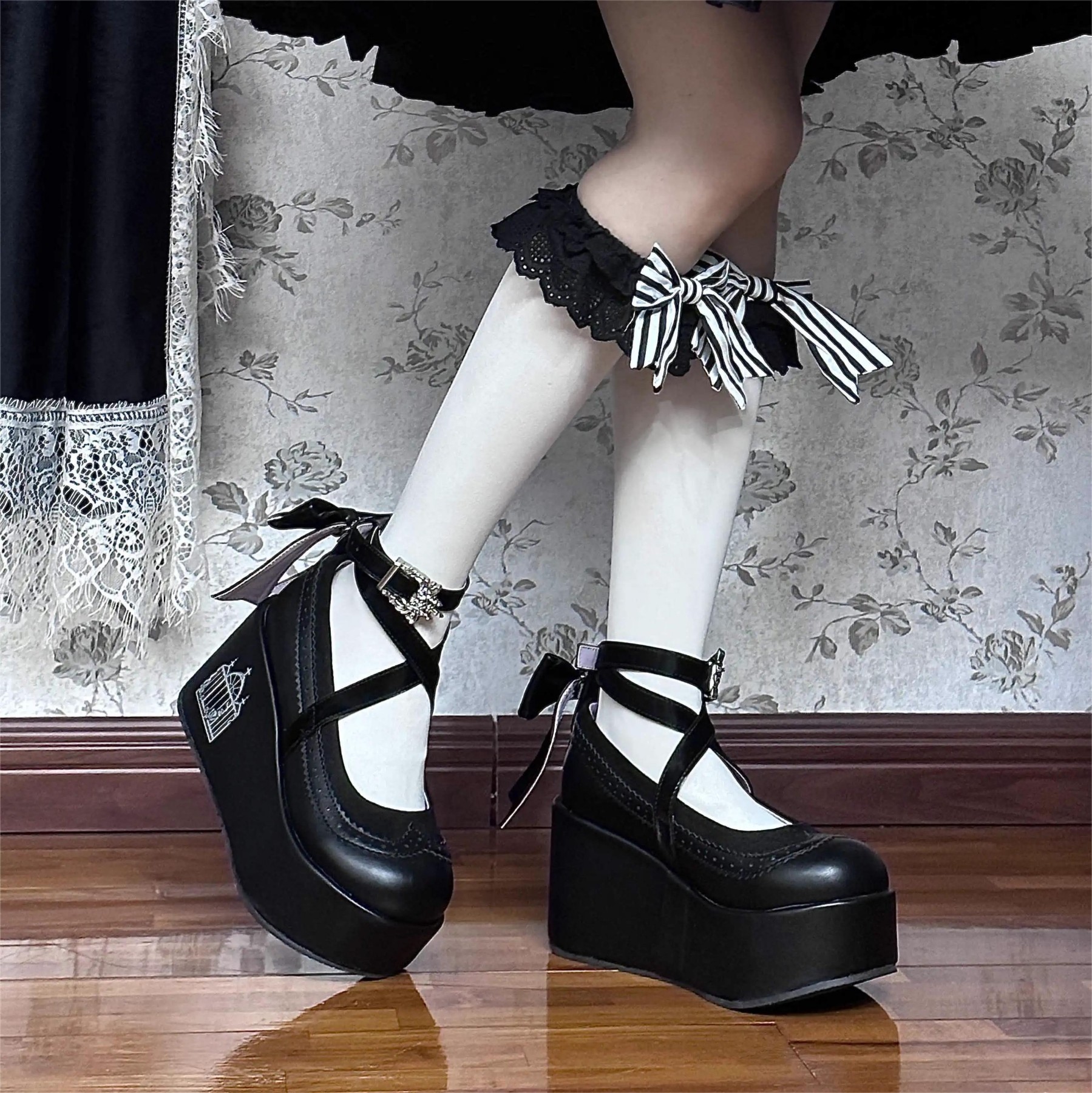 Witch's Dinner GURURU Original Goth Punk Spice Girls Strap Mary Jane Thick Shoes