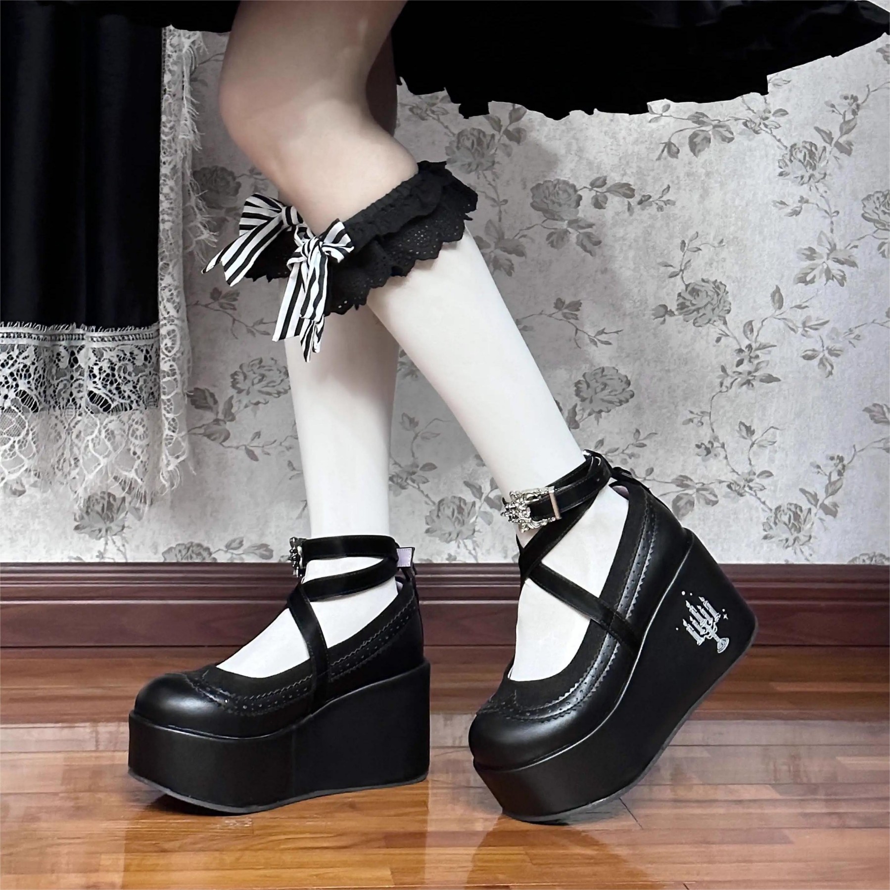 Witch's Dinner GURURU Original Goth Punk Spice Girls Strap Mary Jane Thick Shoes