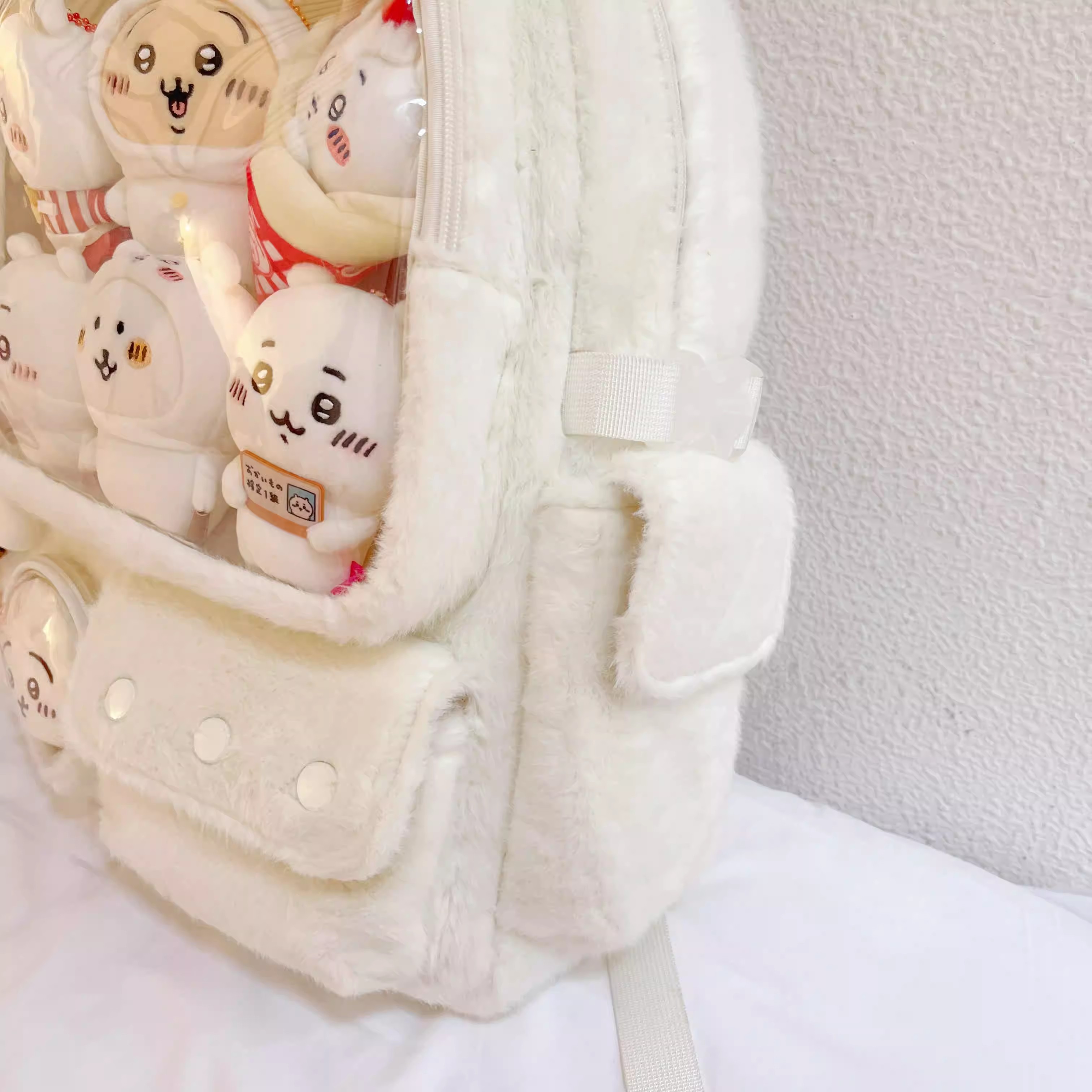 Claw Machine Plush Backpack – Cute & Spacious Itabag for Anime Lovers! 🎀🪀💖