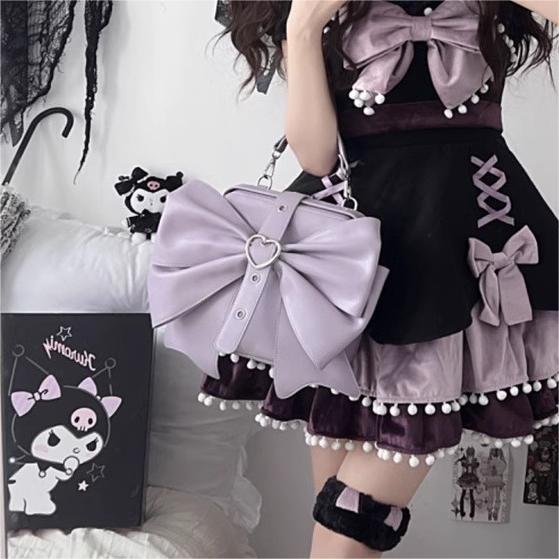 GURURU Oversized Bow Backpack – Cute and Edgy Y2K-Inspired Design