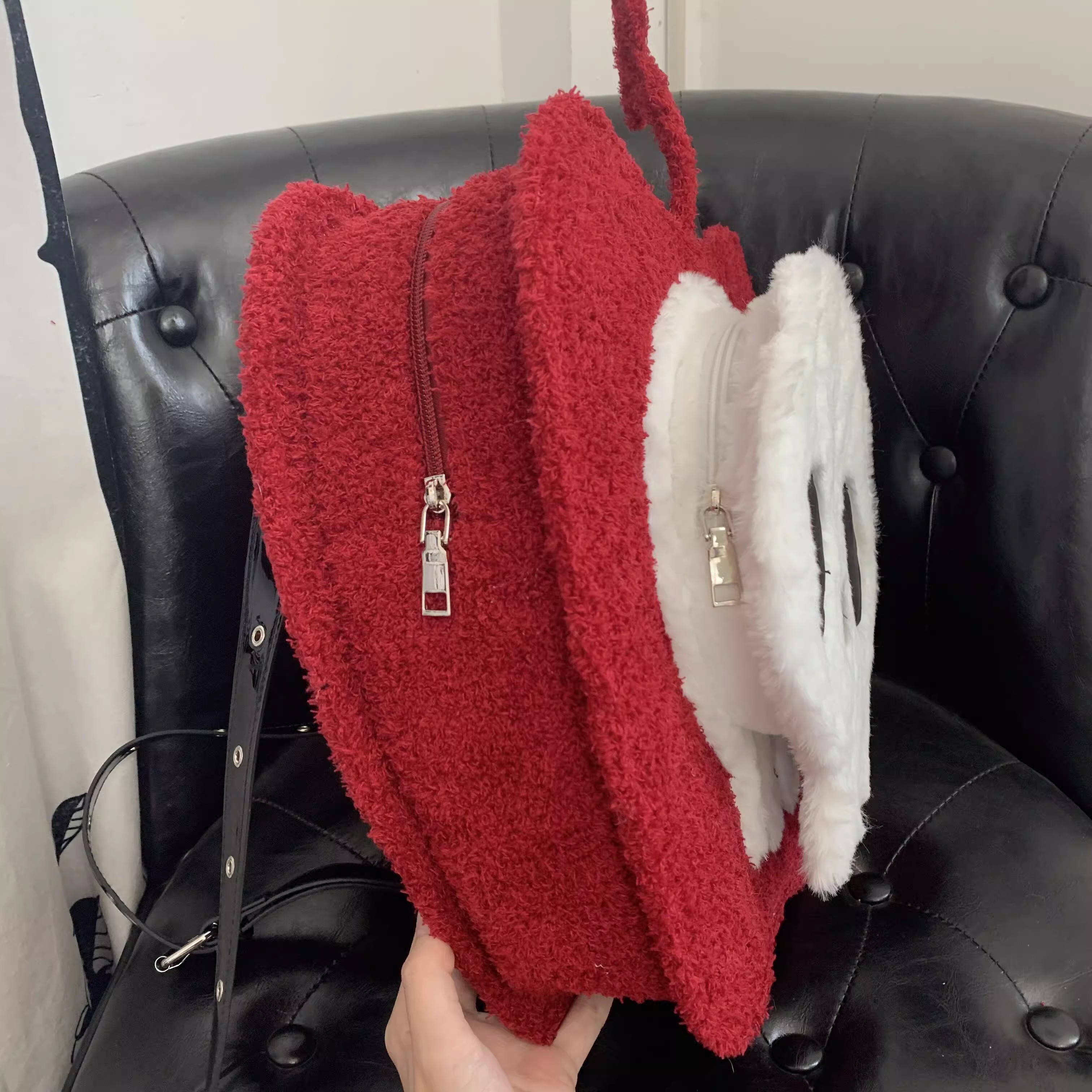 GURURU Apple Skull Backpack – Edgy, Spacious, and Uniquely Crafted