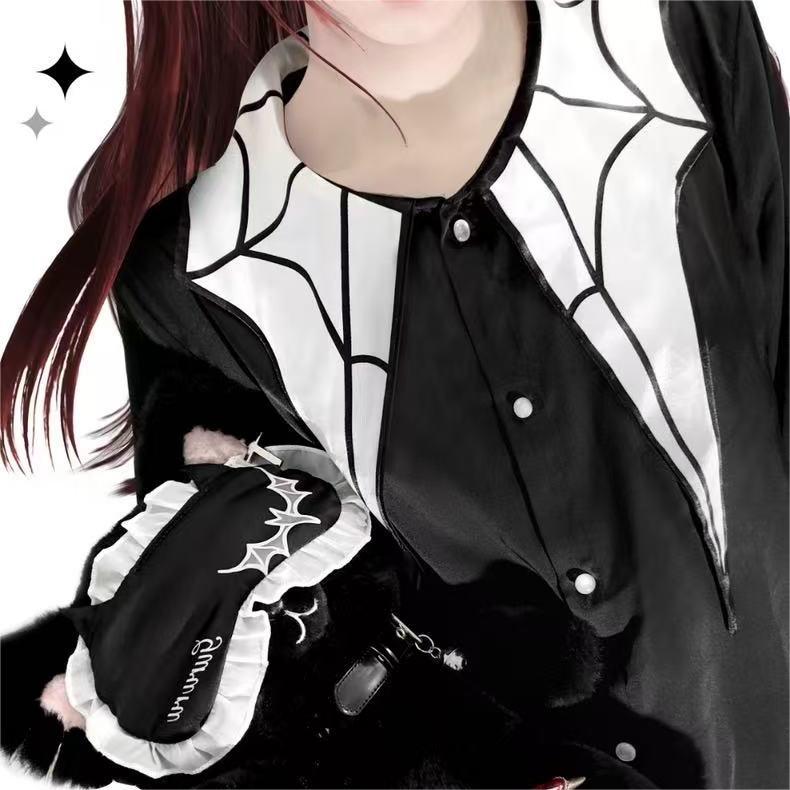 GURURU Original Gothic Spiderweb Series Pajama Set – Dark Elegance for Your Nighttime Rituals