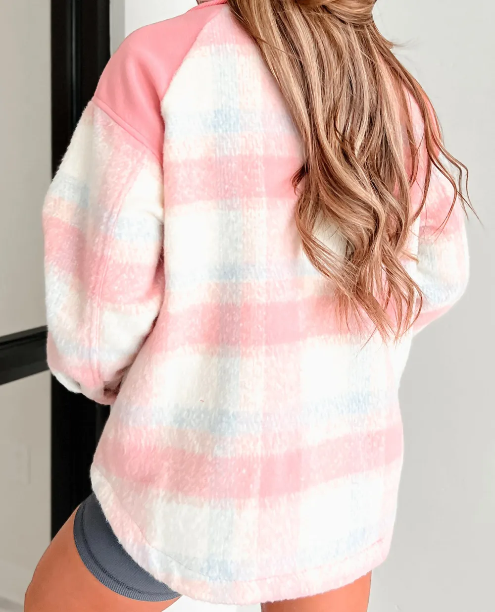 Loose Back Plaid Lightweight Jacket