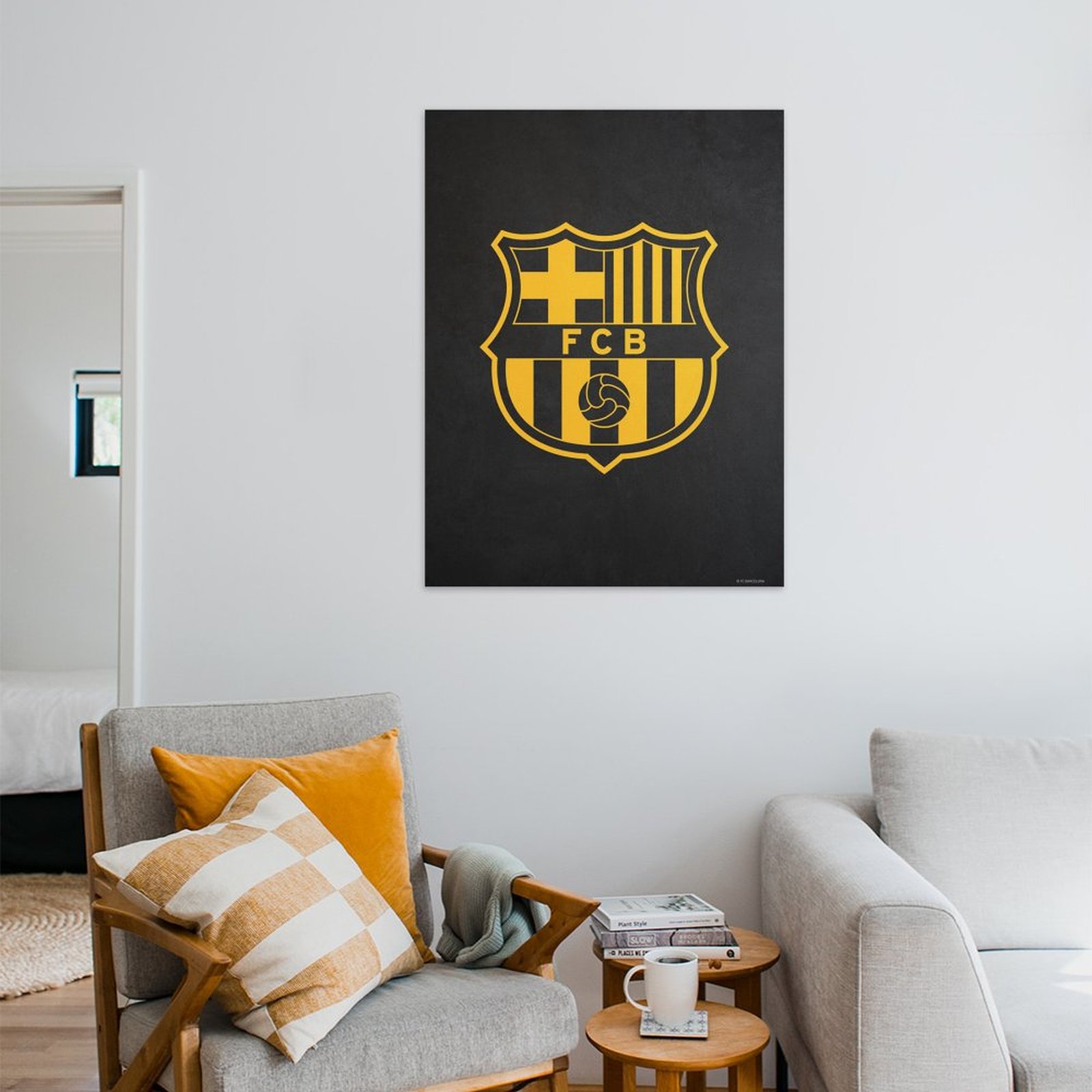 Crest yellow black
