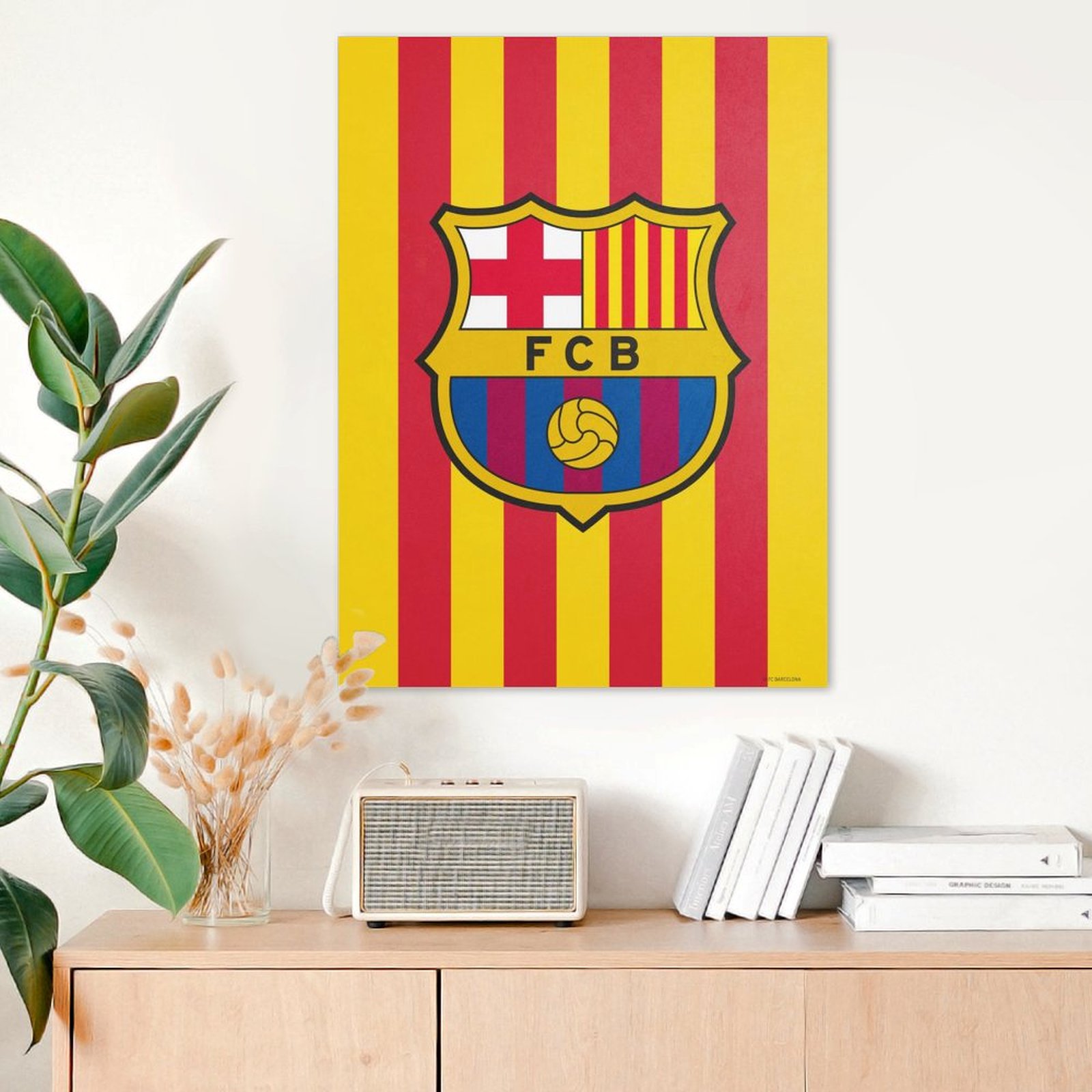 Crest yellow stripes