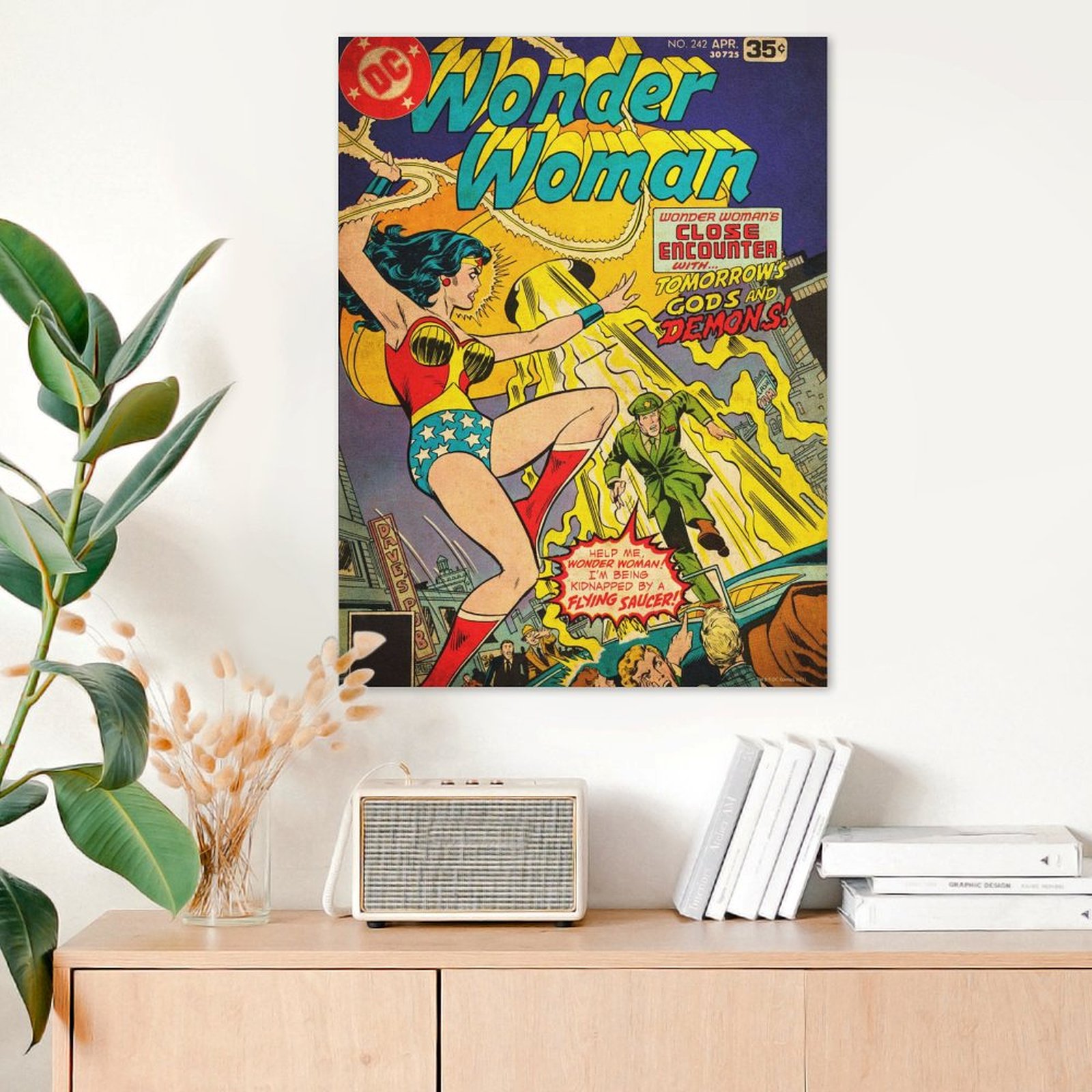 Wonder Woman Close Encounter