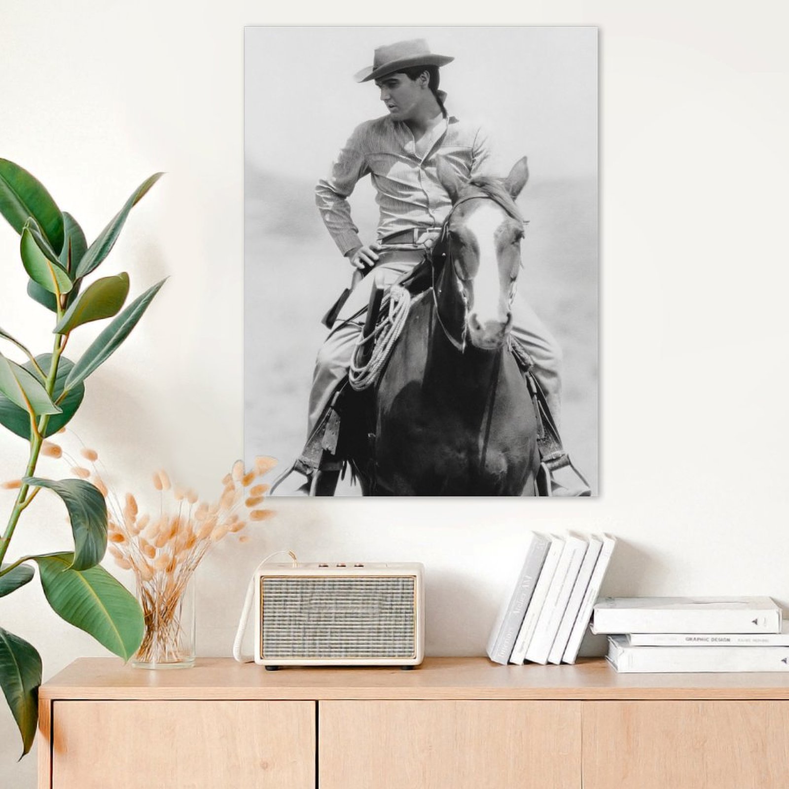 Elvis Presley photo 4