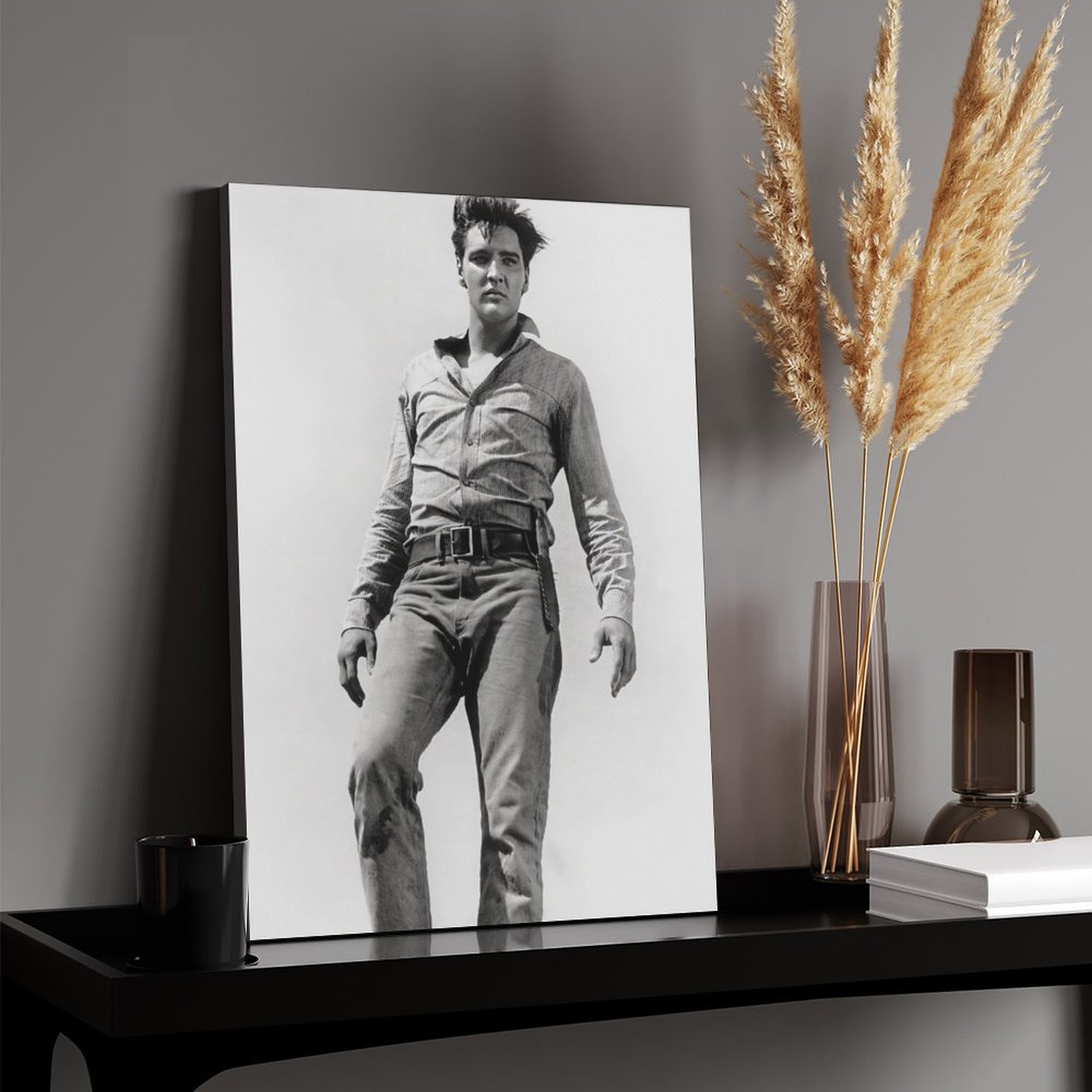 Elvis Presley photo 3