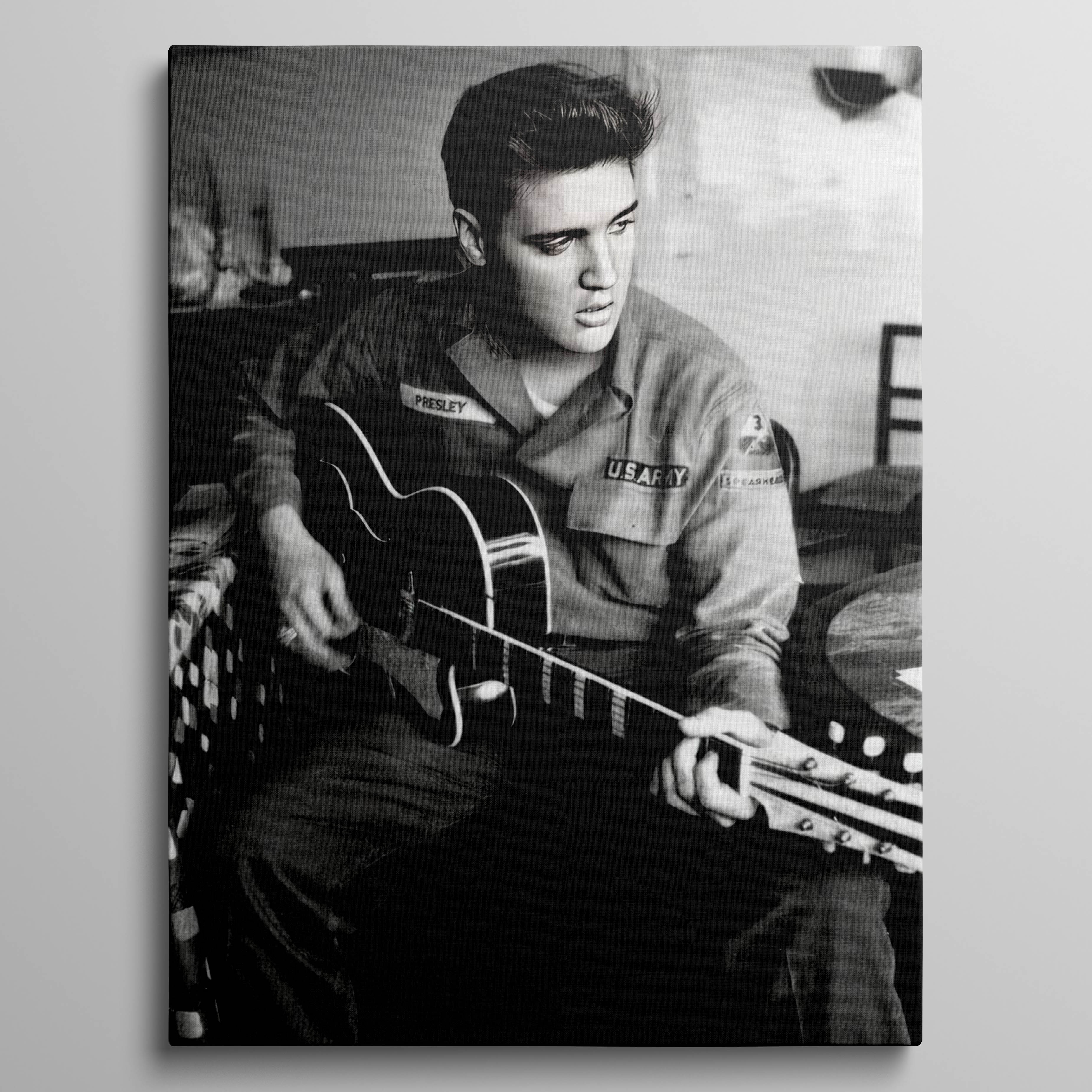 Elvis Presley photo 21