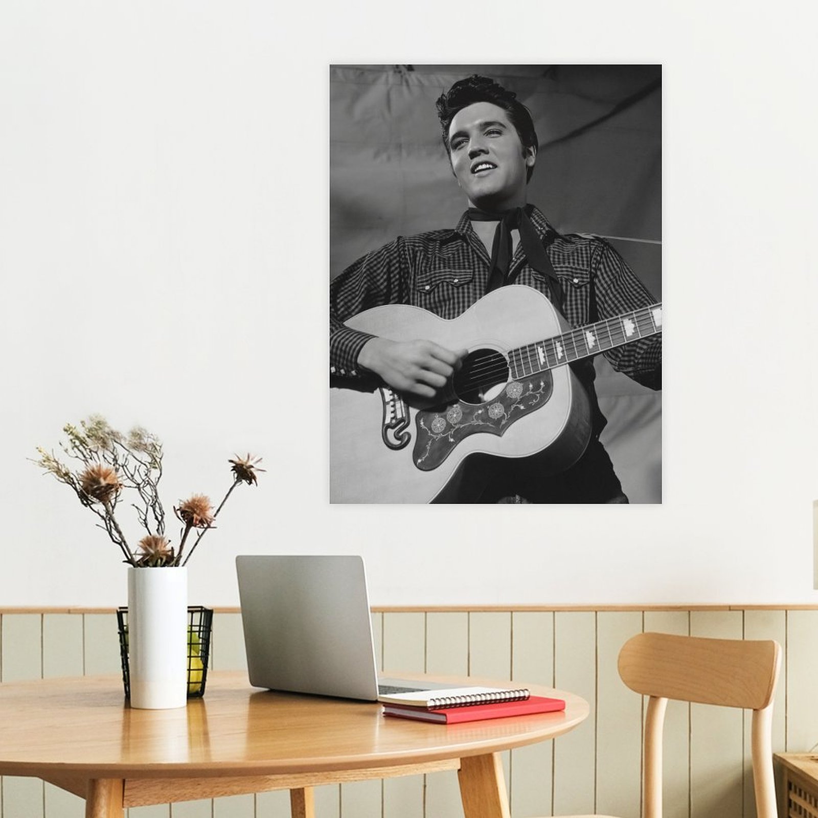 Elvis Presley photo 1