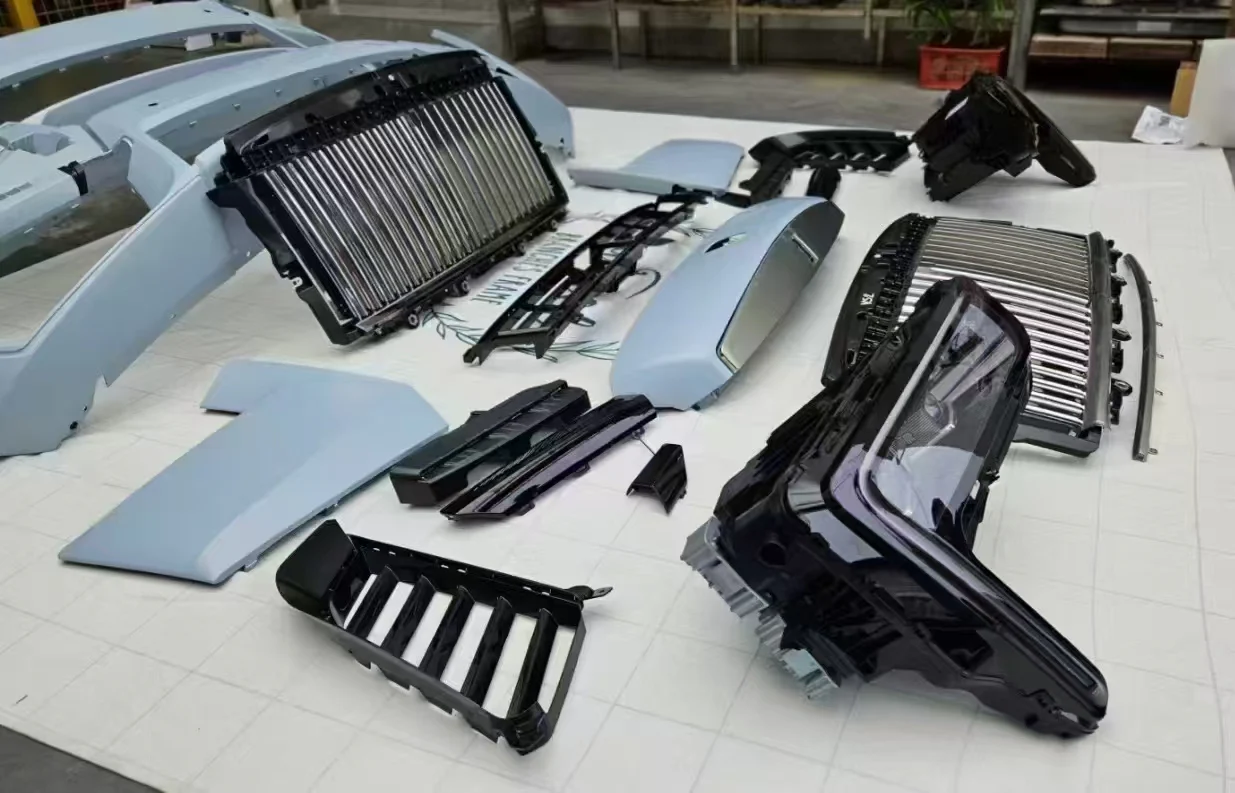 Rolls-Royce Cullinan body kit for 2018-2024 upgraded with 2025