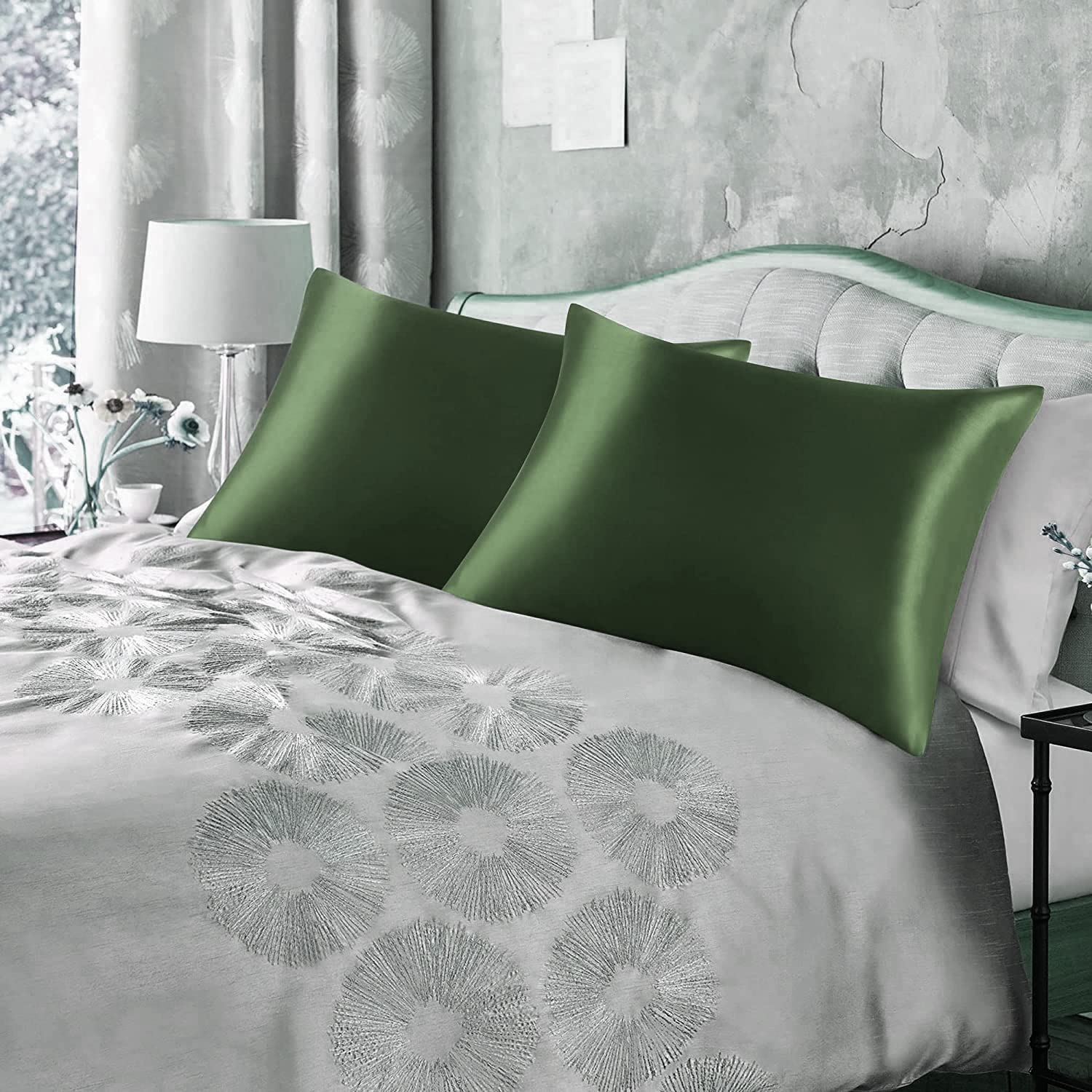 Satin Kissenbezug Set aus 2 Seiden Kissenbezügen für Haar und Haut Satin Kissenhüllen 2er Pack mit Umschlagverschluss (51*76cm Hellgrün)