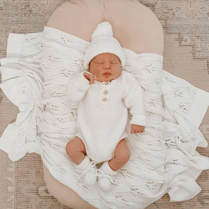 Knitted Booties - Newborn-6M - Baby Socks - Newborn Baby Announcement Outfit - Heirloom Knit Clothing -Baby Boy or Girl -4 colours available