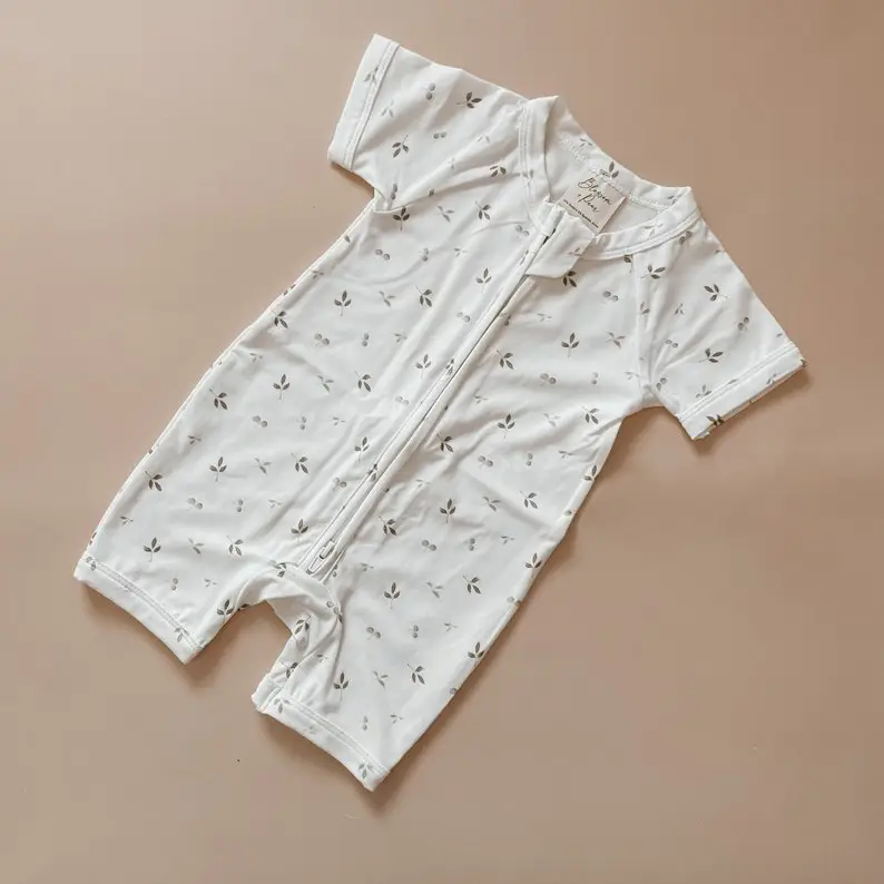 Short Sleeved Baby Zip Romper - Bamboo Romper - Zip suit - Baby Announcement Outfit - One piece - Newborn - Short Sleeve - Summer Clothes