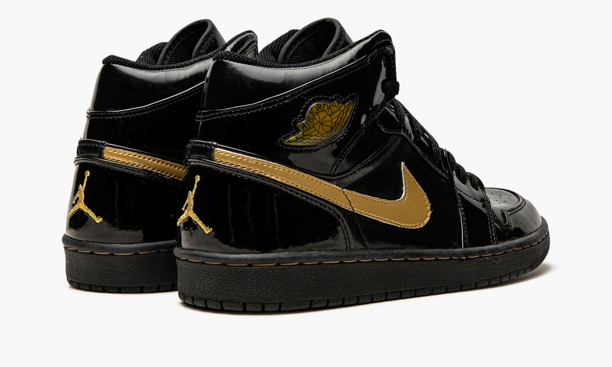 Air Jordan 1 Retro “Black Metallic Gold (2003)”