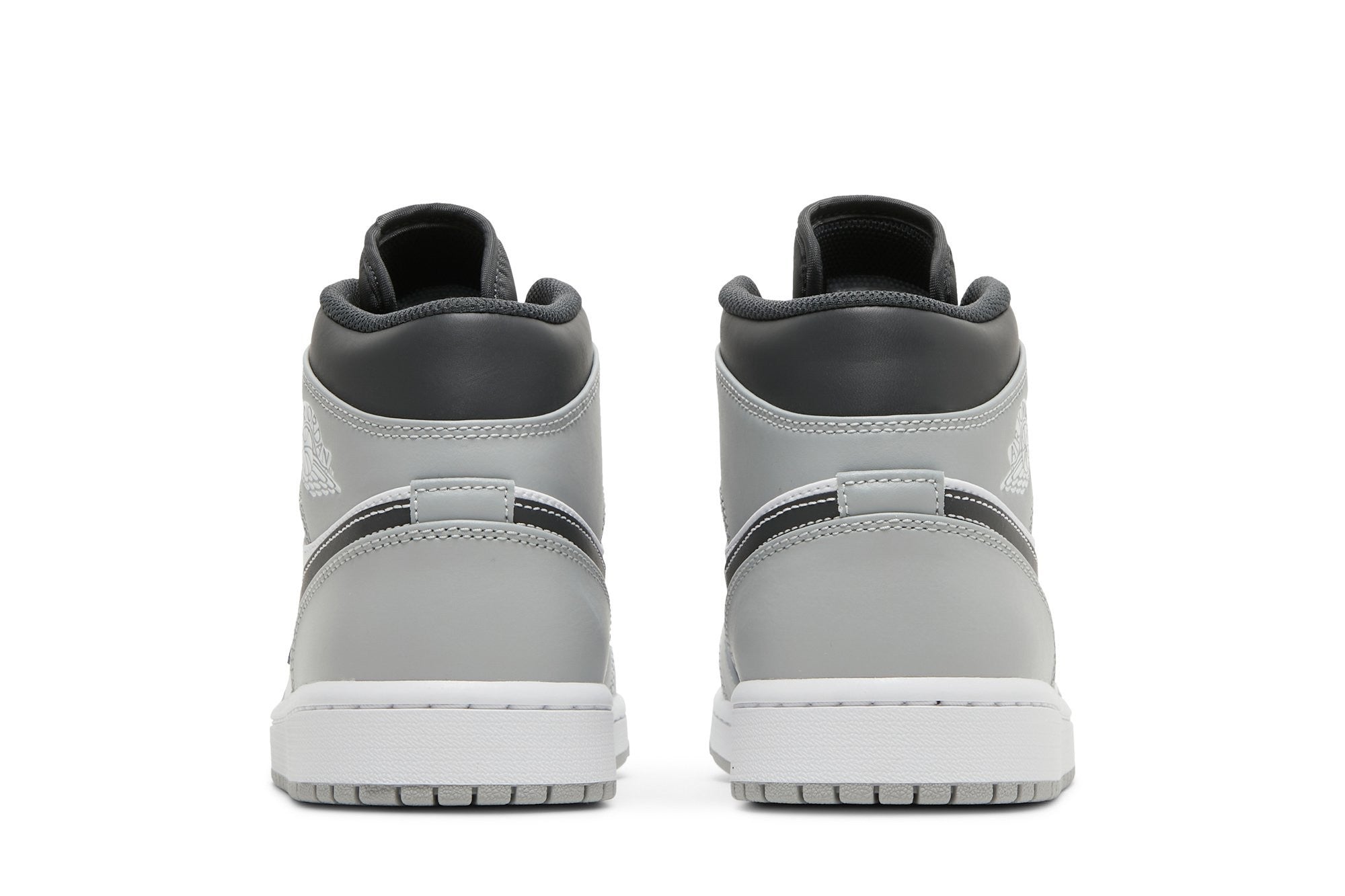 Air Jordan 1 Mid ‘Light Smoke Grey’ 554724-078
