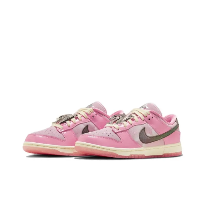 Dunk Low LX Barbie – FN8927-621