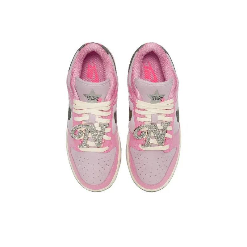 Dunk Low LX Barbie – FN8927-621