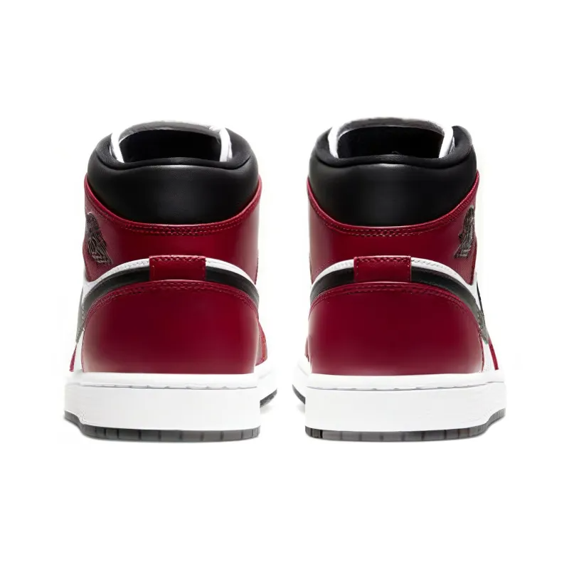 Air Jordan 1 Mid ‘Chicago Black Toe’ 554724-069
