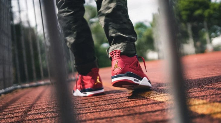 Air Jordan 4 Retro ‘FIBA’ CI1184-617