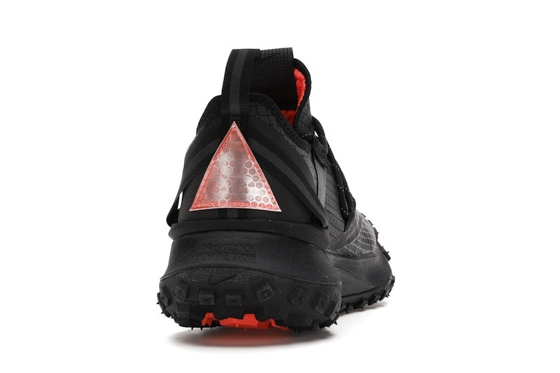 Nike ACG Mountain Fly Low ‘Anthracite’ – DA5424-001