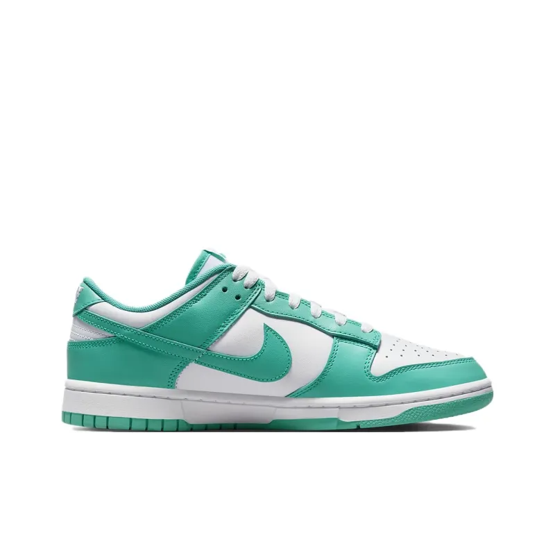 Dunk Low ‘Clear Jade’ – DV0833-101