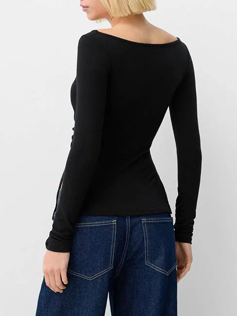 Boat neck pleated slit T-shirt
